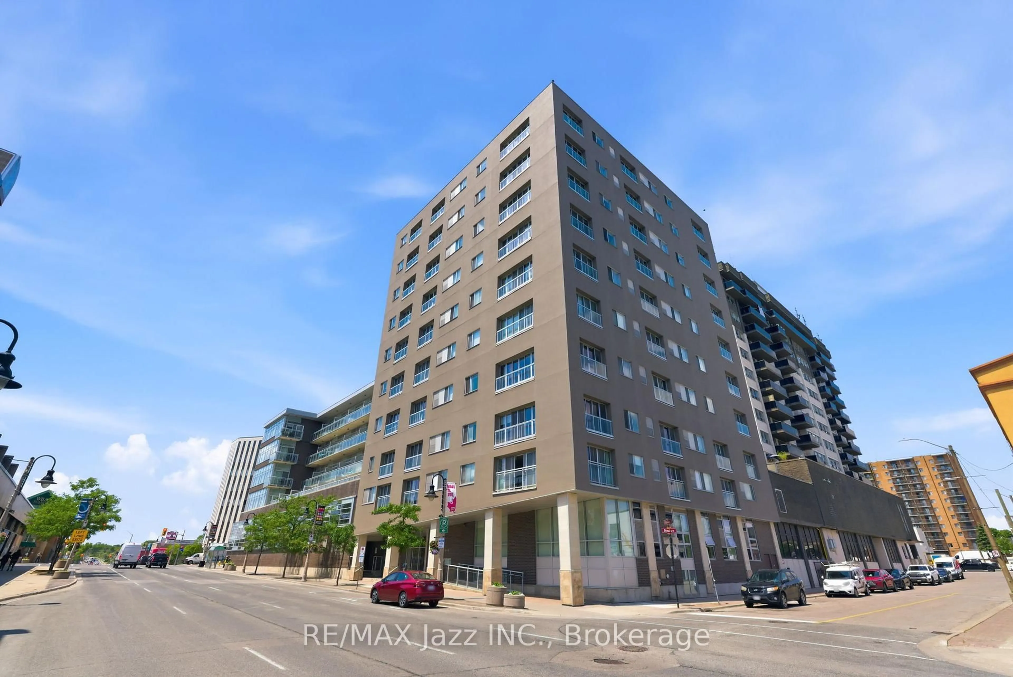 Unknown for 44 Bond St #102, Oshawa Ontario L1G 6R2