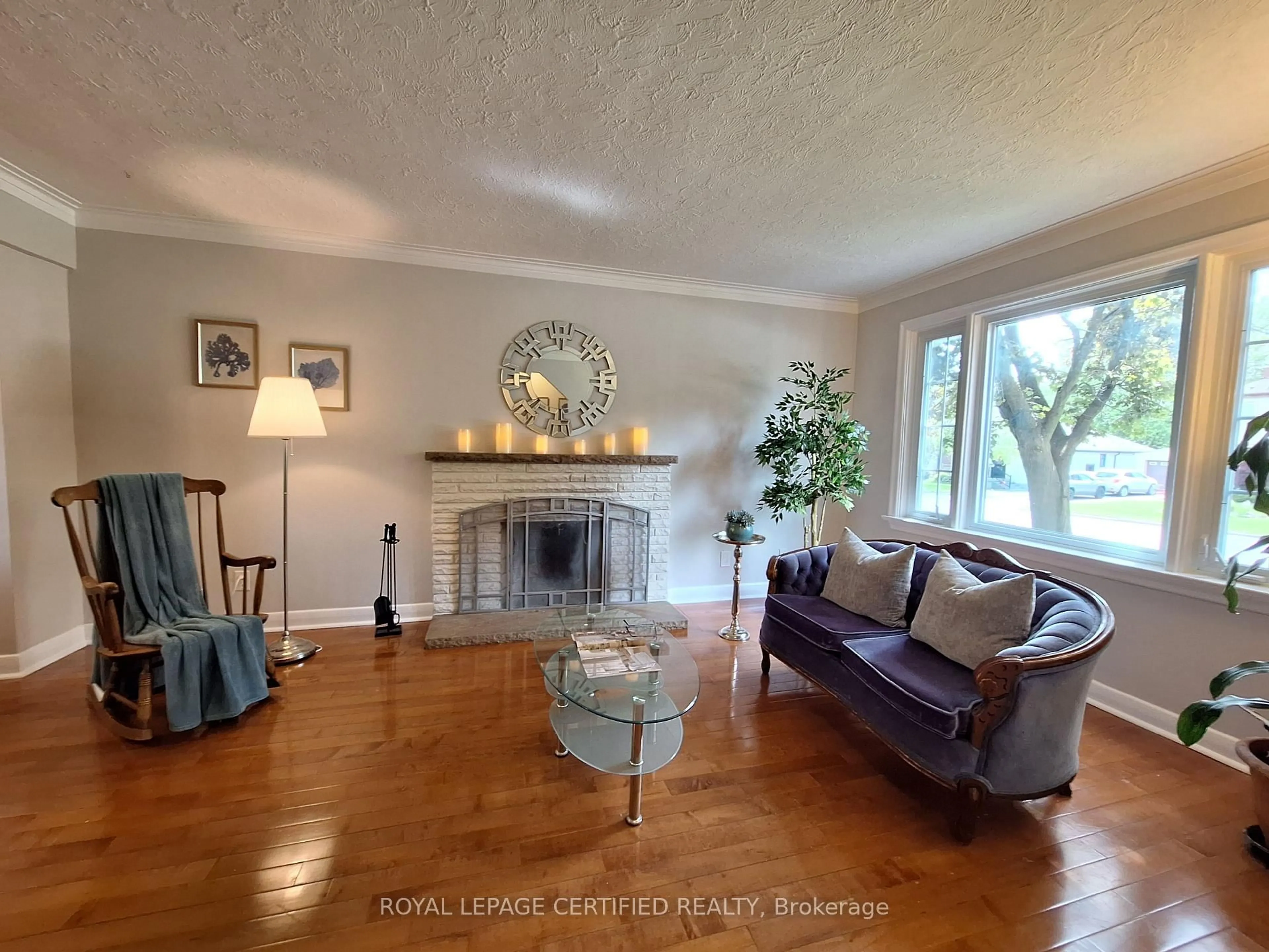 Living room with furniture, unknown for 99 Neilson Ave, Toronto Ontario M1M 2S6