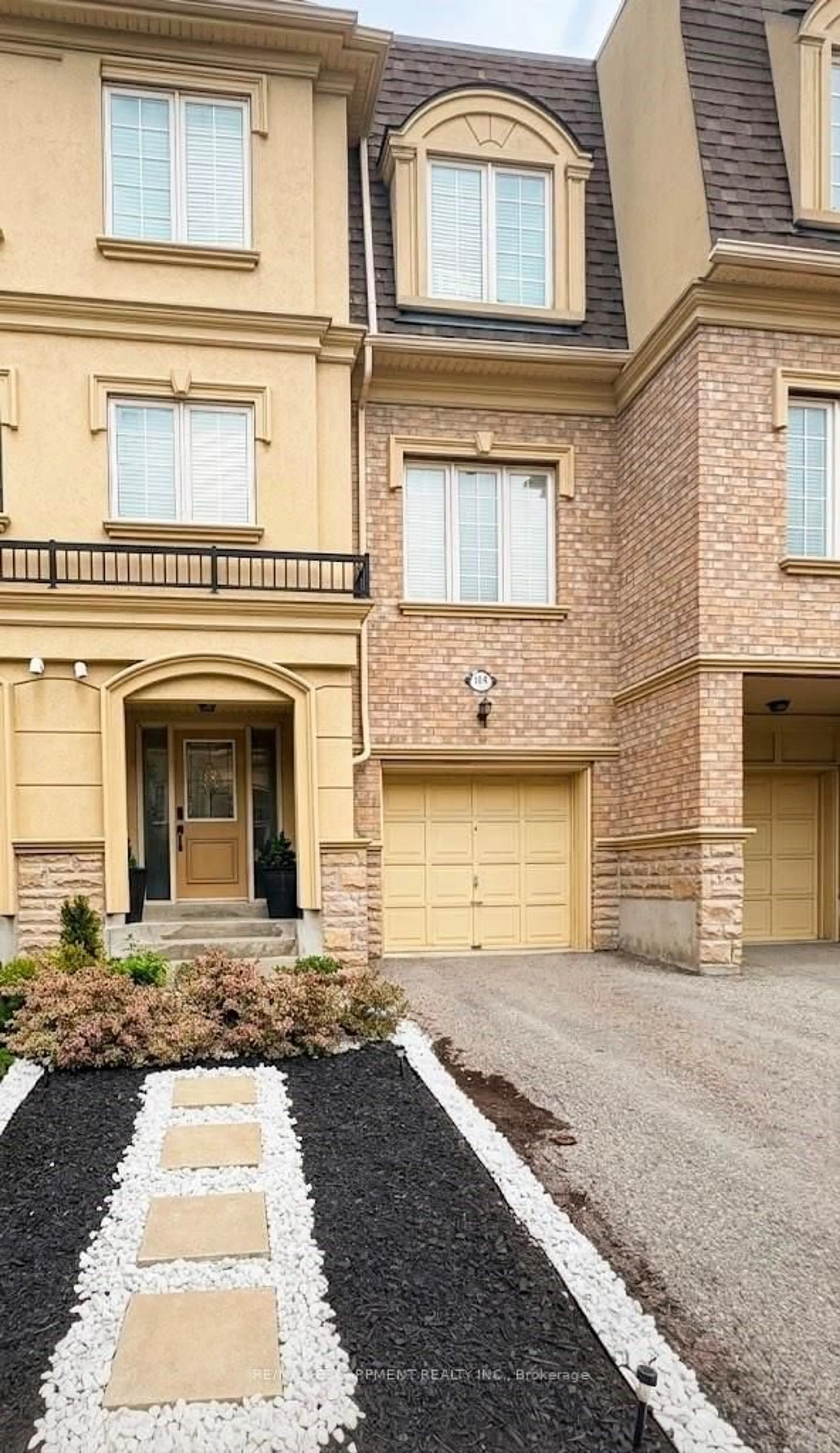 Home with brick exterior material, street for 1250 St Martins Dr #108, Pickering Ontario L1W 0A2