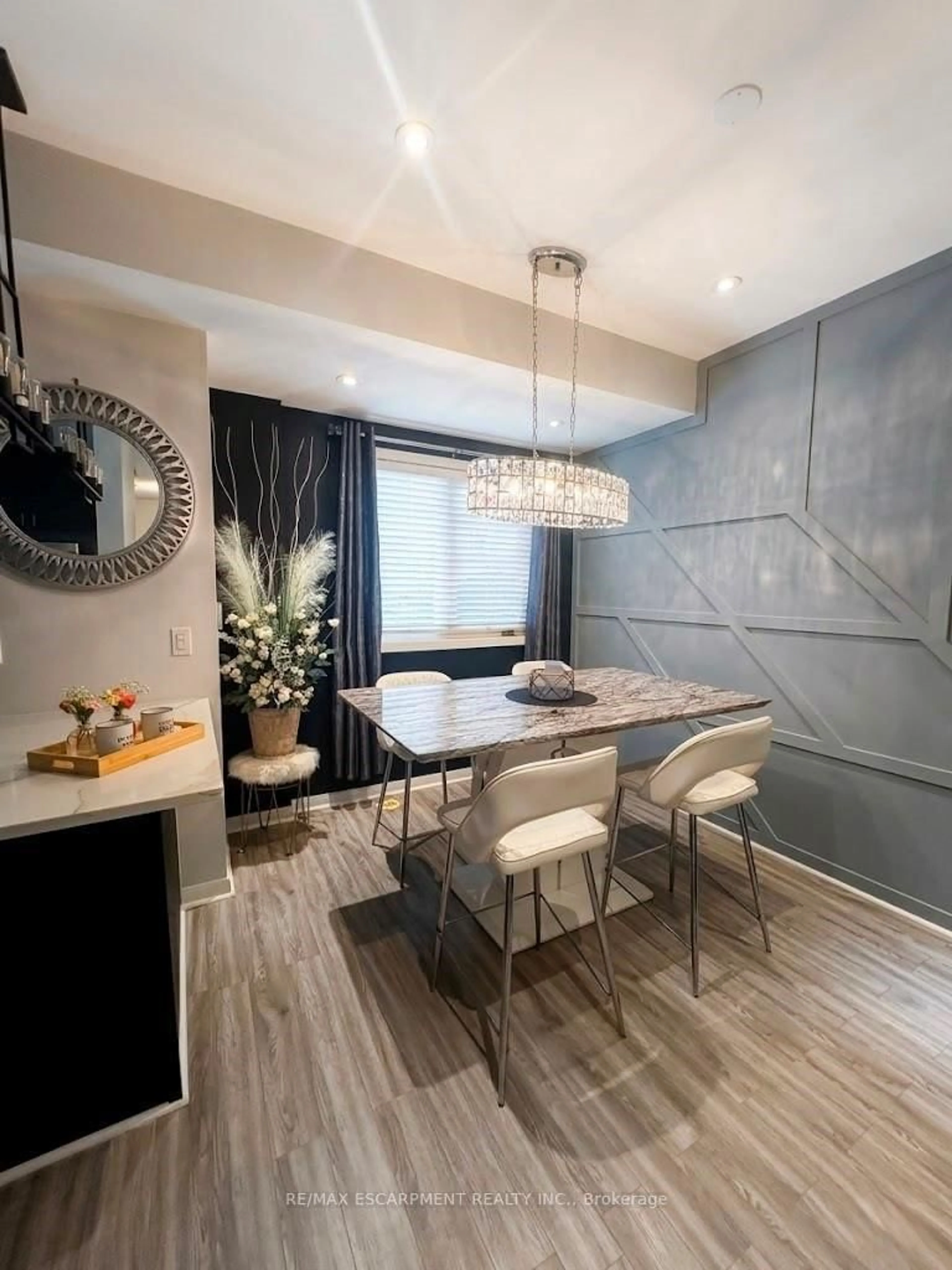 Dining room, wood/laminate floor for 1250 St Martins Dr #108, Pickering Ontario L1W 0A2