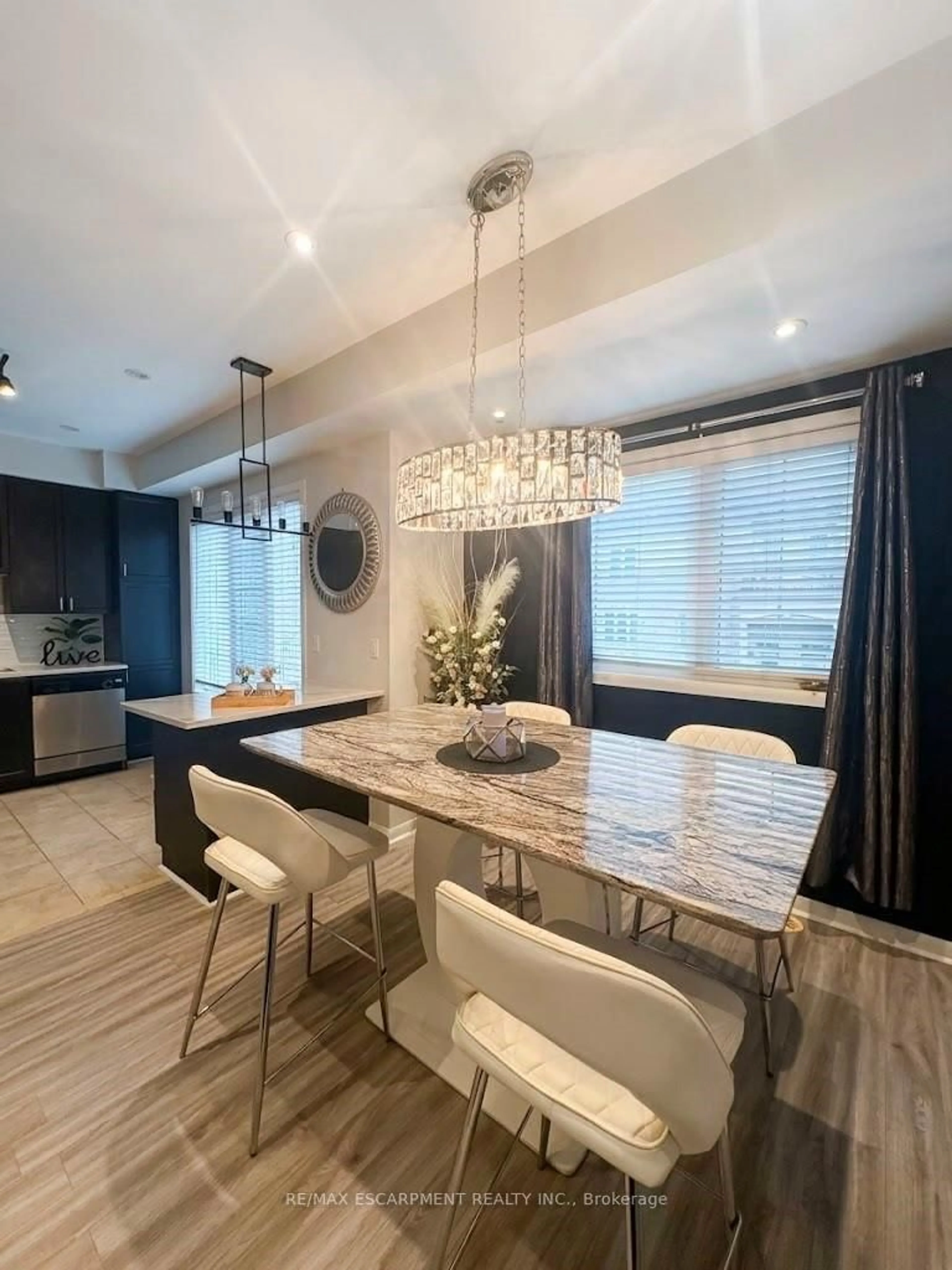 Unknown for 1250 St Martins Dr #108, Pickering Ontario L1W 0A2