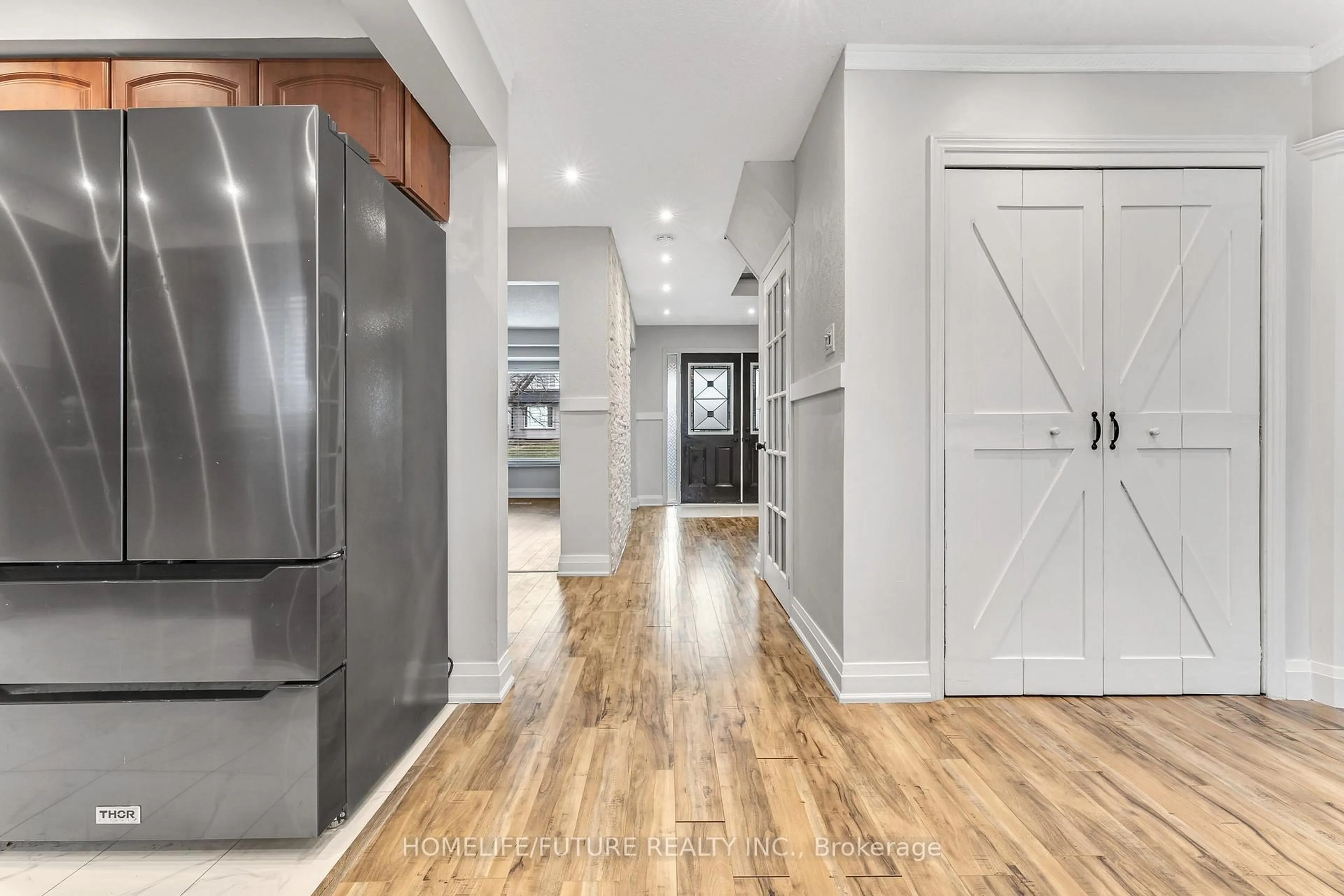 Open concept kitchen, unknown for 1600 Melman St, Pickering Ontario L1X 2E7