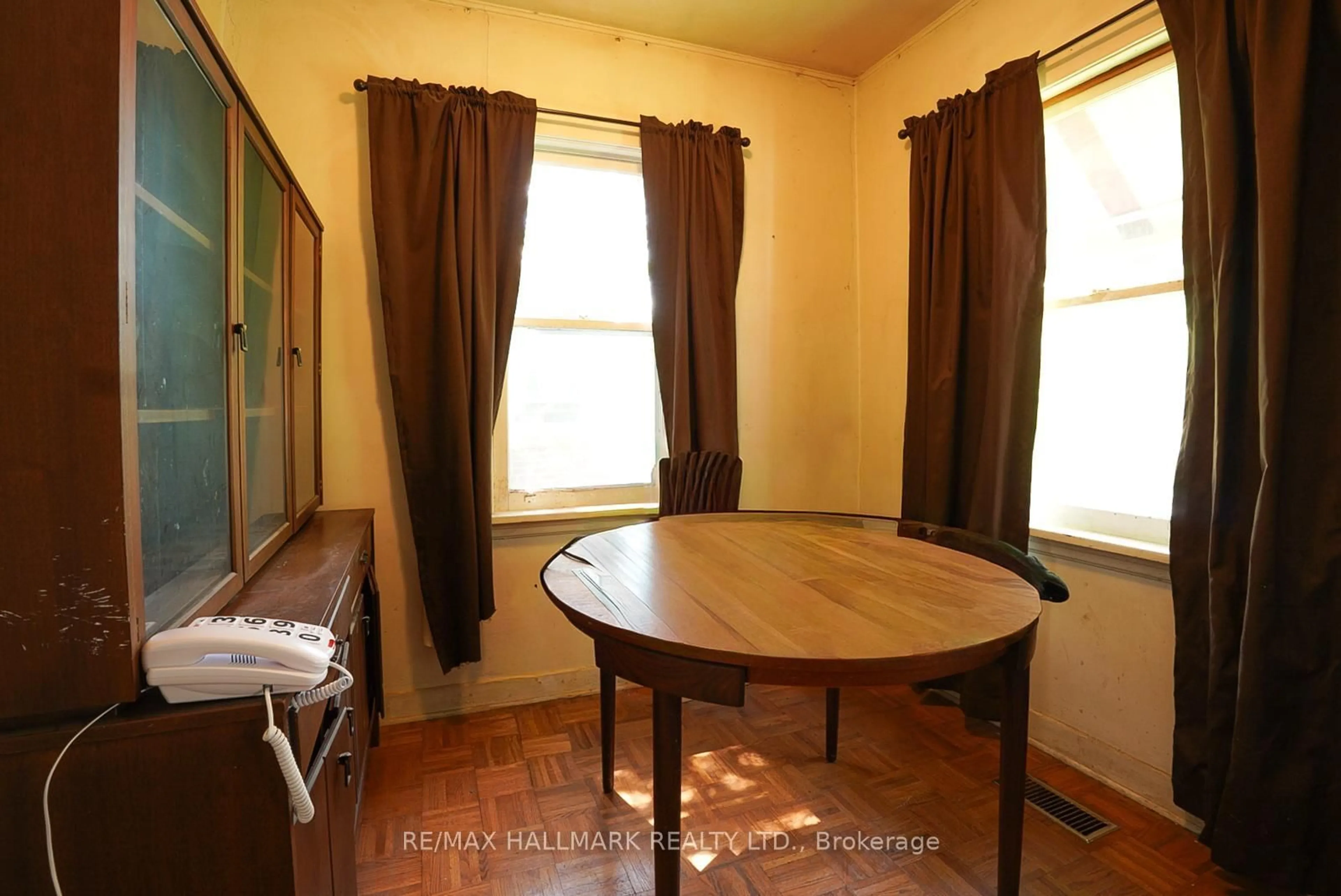 Dining room, unknown for 63 Highview Ave, Toronto Ontario M1N 2H4