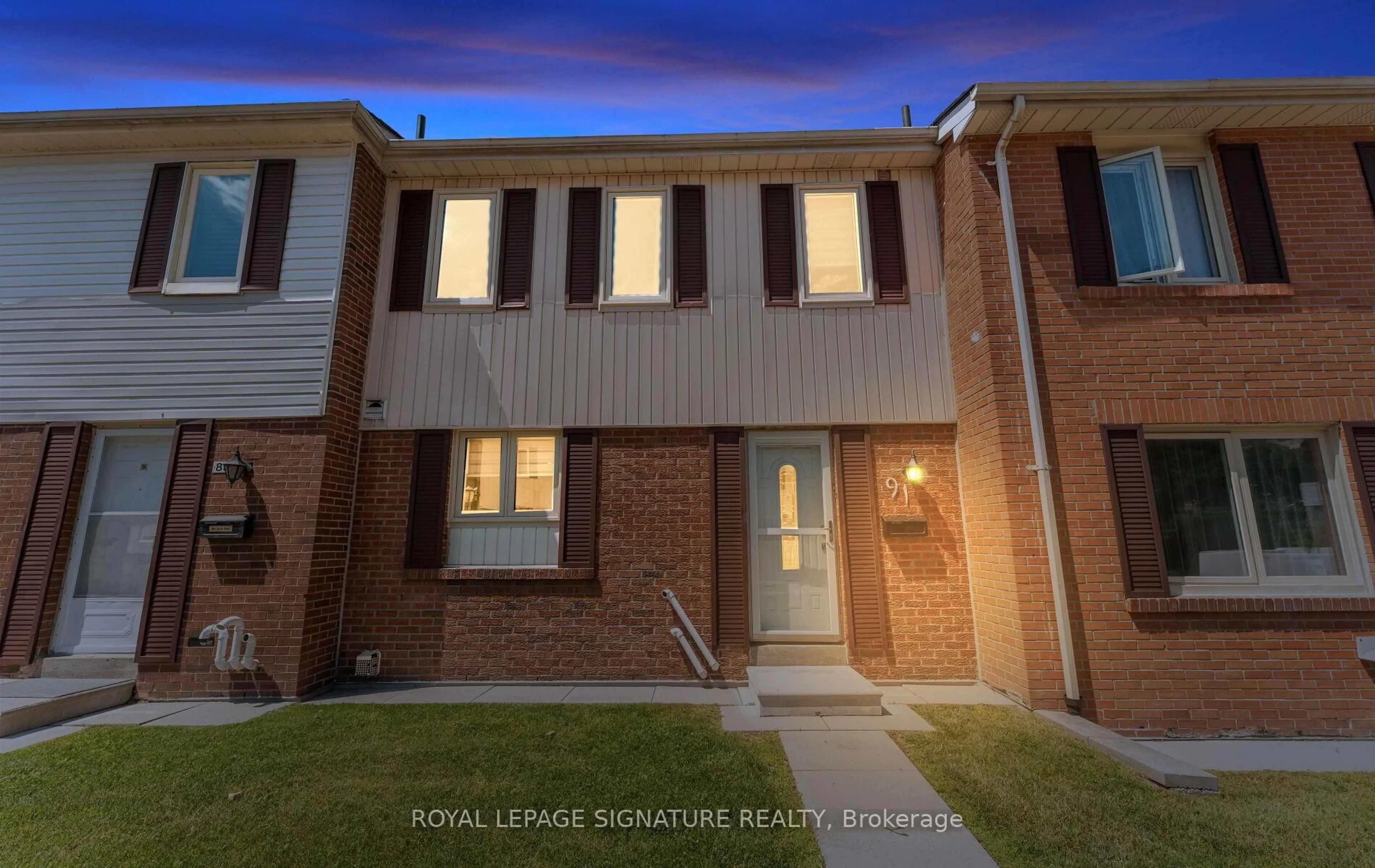 Home with brick exterior material, street for 270 Timberbank Blvd #91, Toronto Ontario M1W 2M1