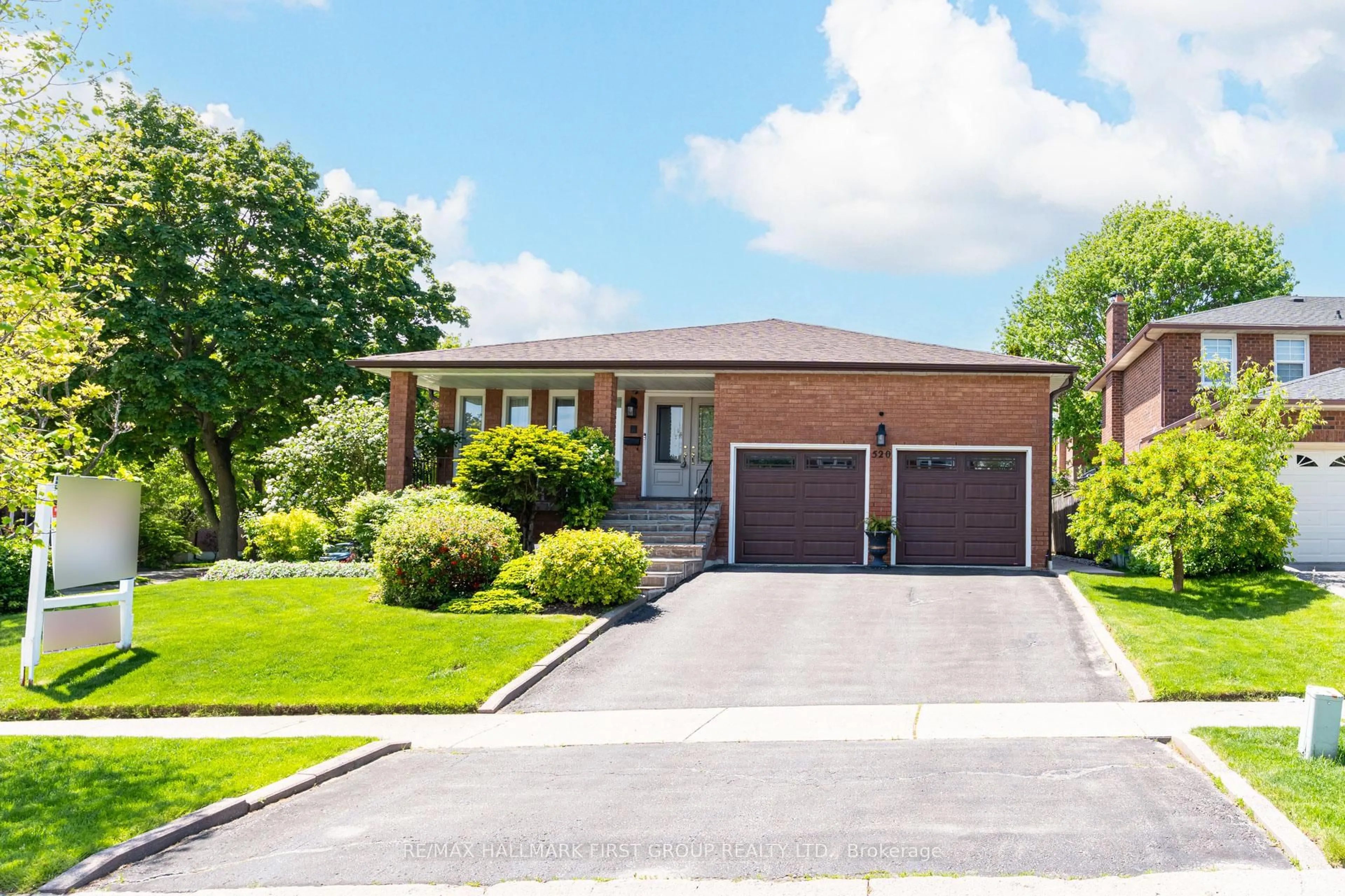 Home with brick exterior material, street for 520 McLeod Cres, Pickering Ontario L1W 3M5