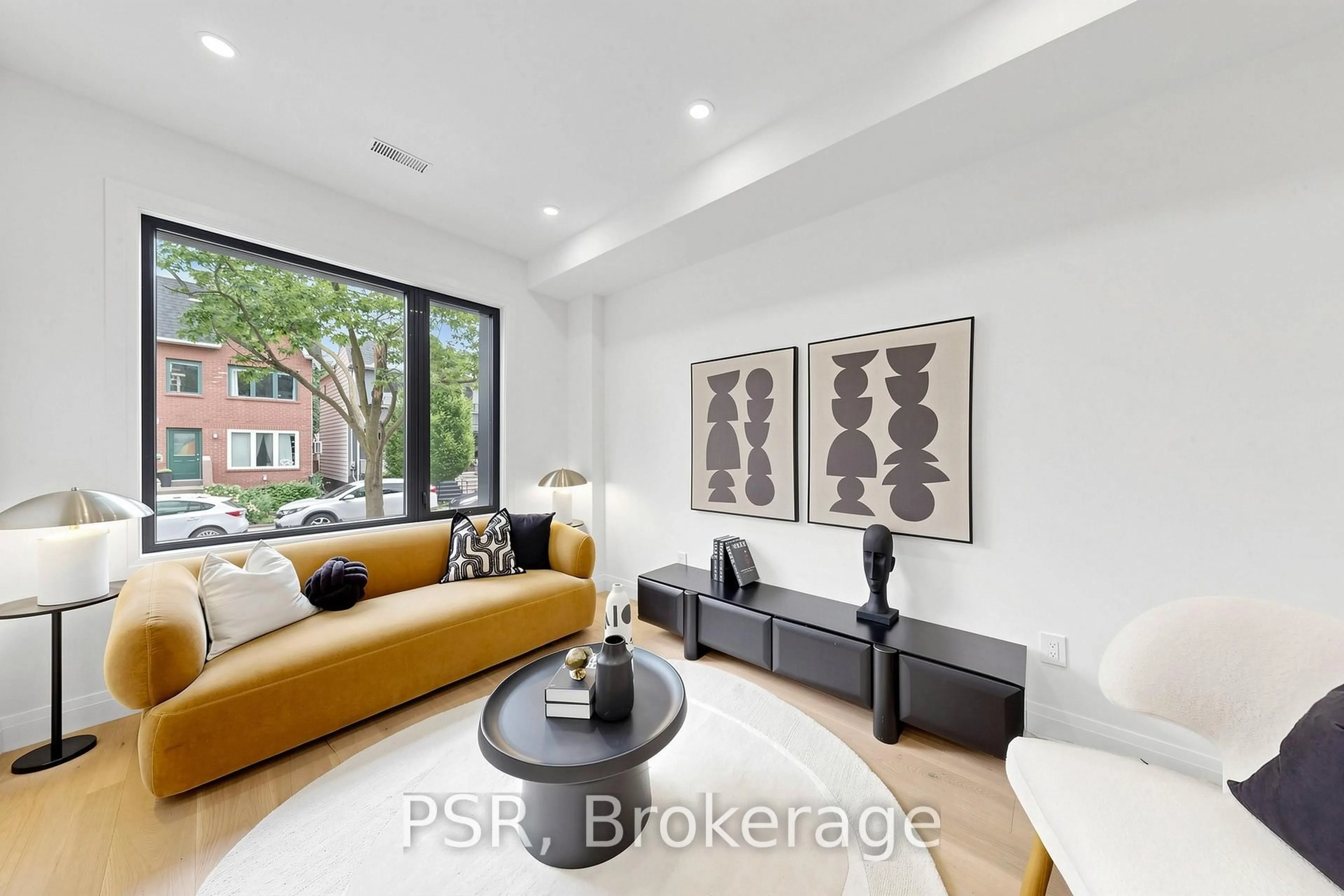 Unknown for 30 Winnifred Ave, Toronto Ontario M4M 2X3
