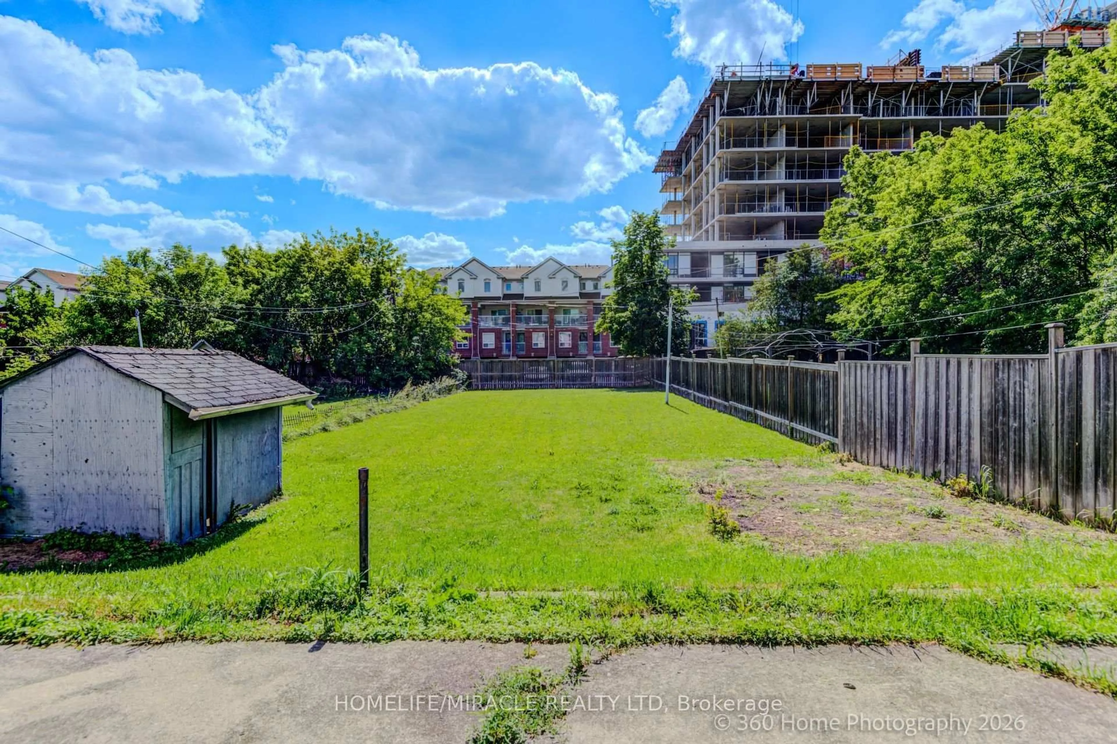 A pic from outside/outdoor area/front of a property/back of a property/a pic from drone, unknown for 108 Cleta Dr, Toronto Ontario M1K 3G7