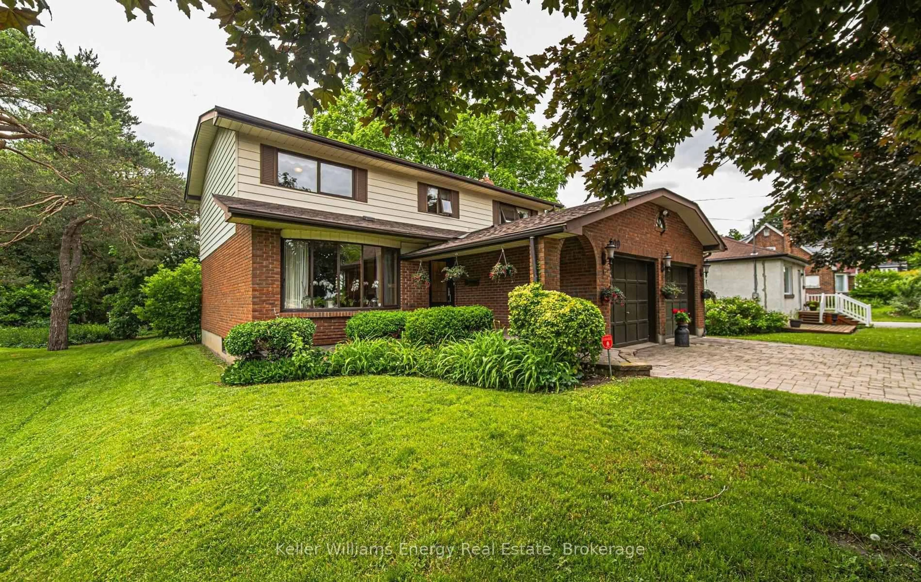 Home with brick exterior material, street for 409 Gilbert St, Whitby Ontario L1N 1R6
