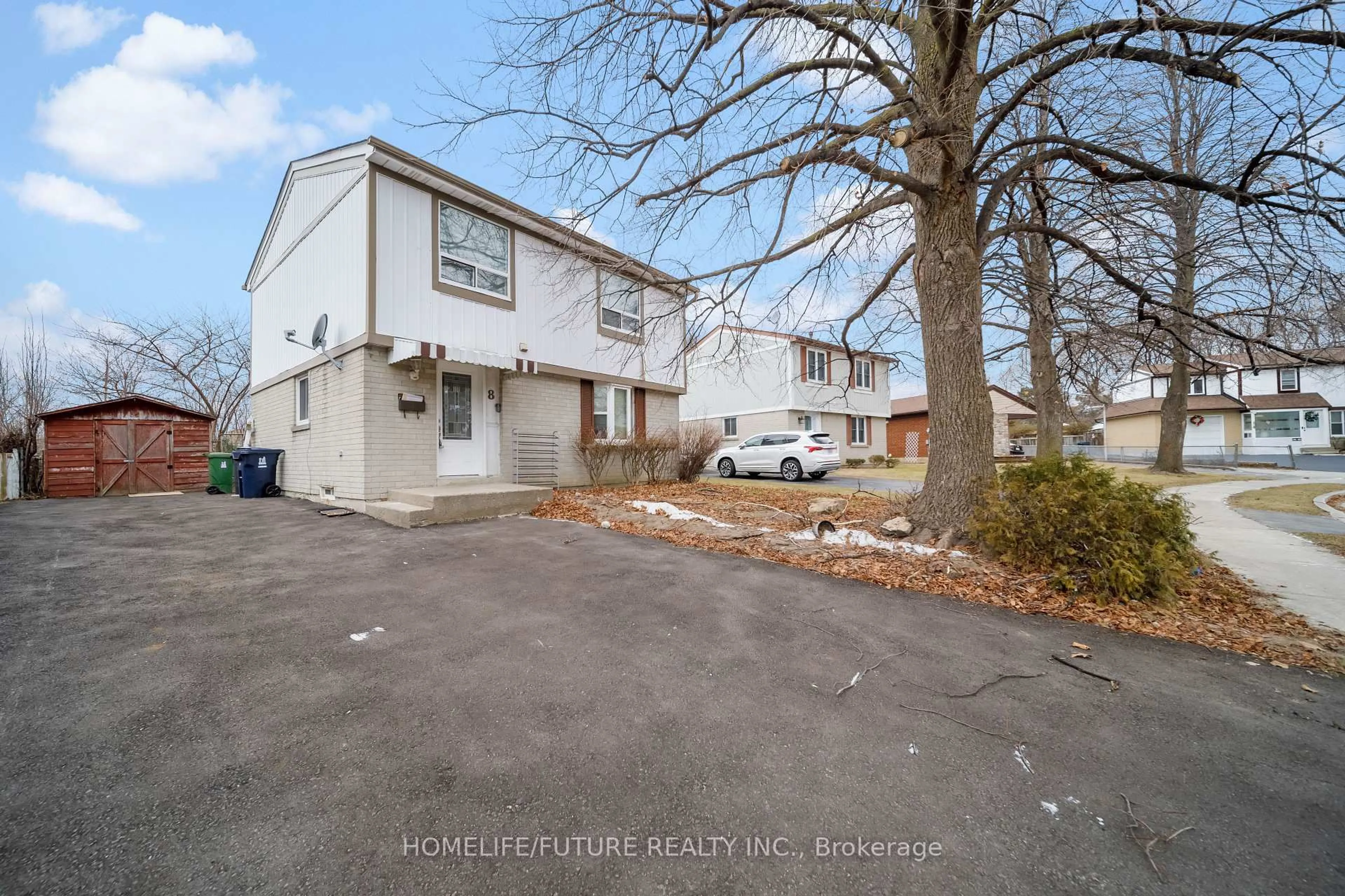 A pic from outside/outdoor area/front of a property/back of a property/a pic from drone, street for 8 Coltman Cres, Toronto Ontario M1B 2A2