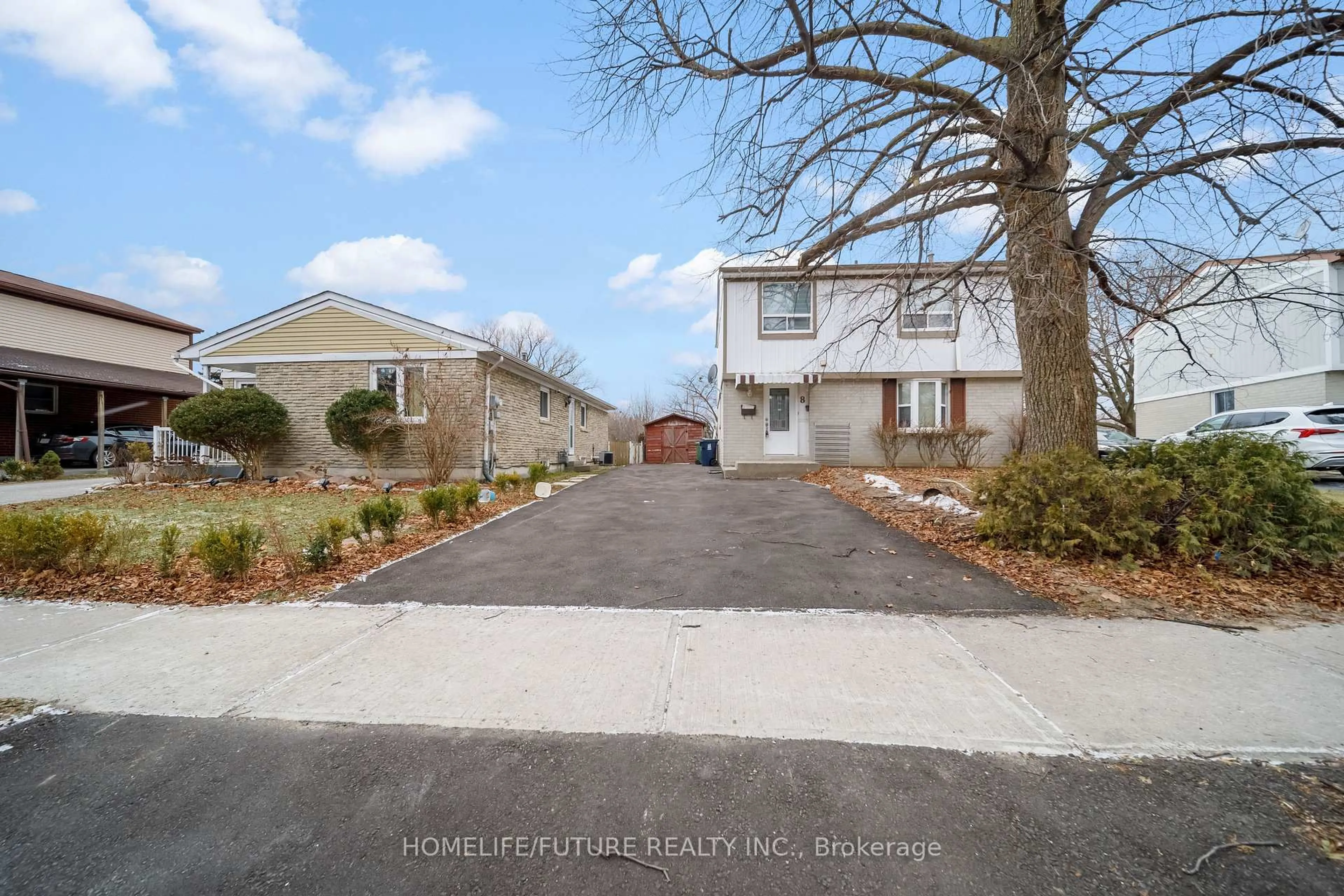 A pic from outside/outdoor area/front of a property/back of a property/a pic from drone, street for 8 Coltman Cres, Toronto Ontario M1B 2A2