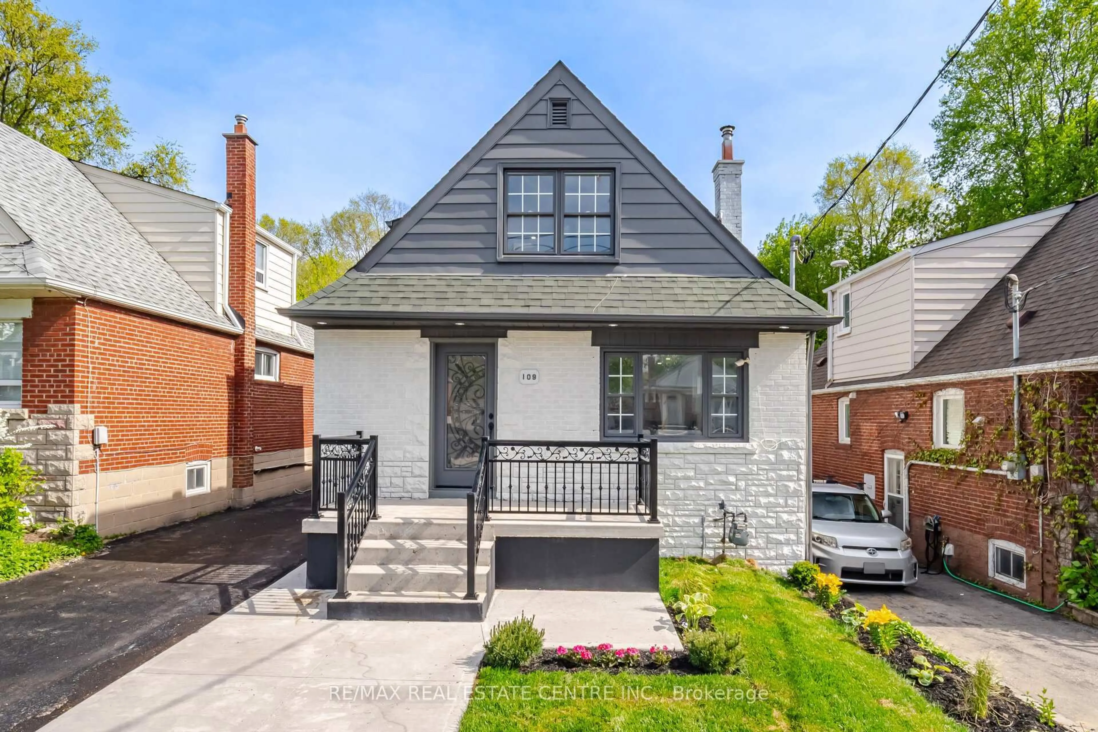 Home with brick exterior material, street for 109 Glencrest Blvd, Toronto Ontario M4B 1L9