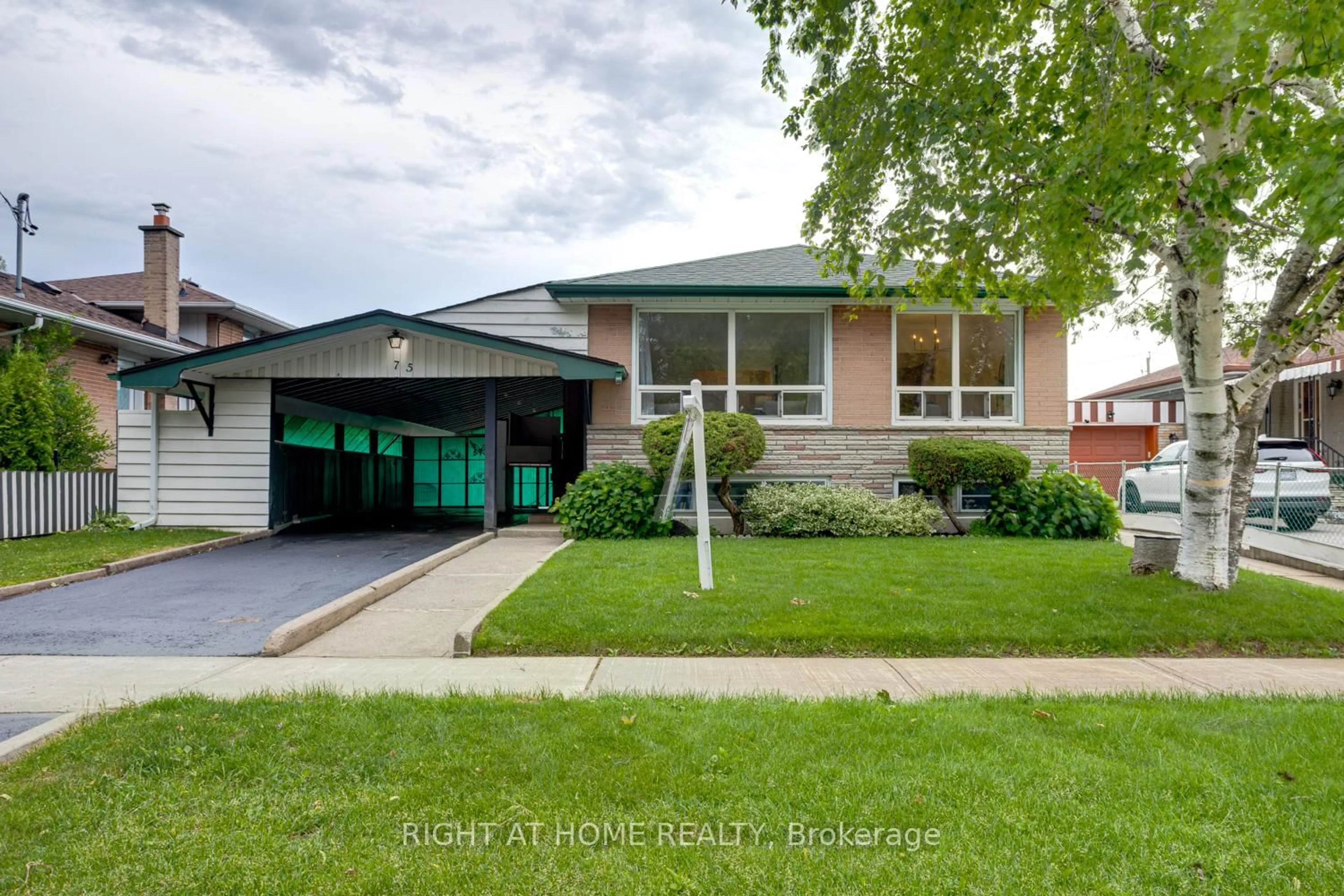 Home with brick exterior material, street for 75 Milford Haven Dr, Toronto Ontario M1G 3C9
