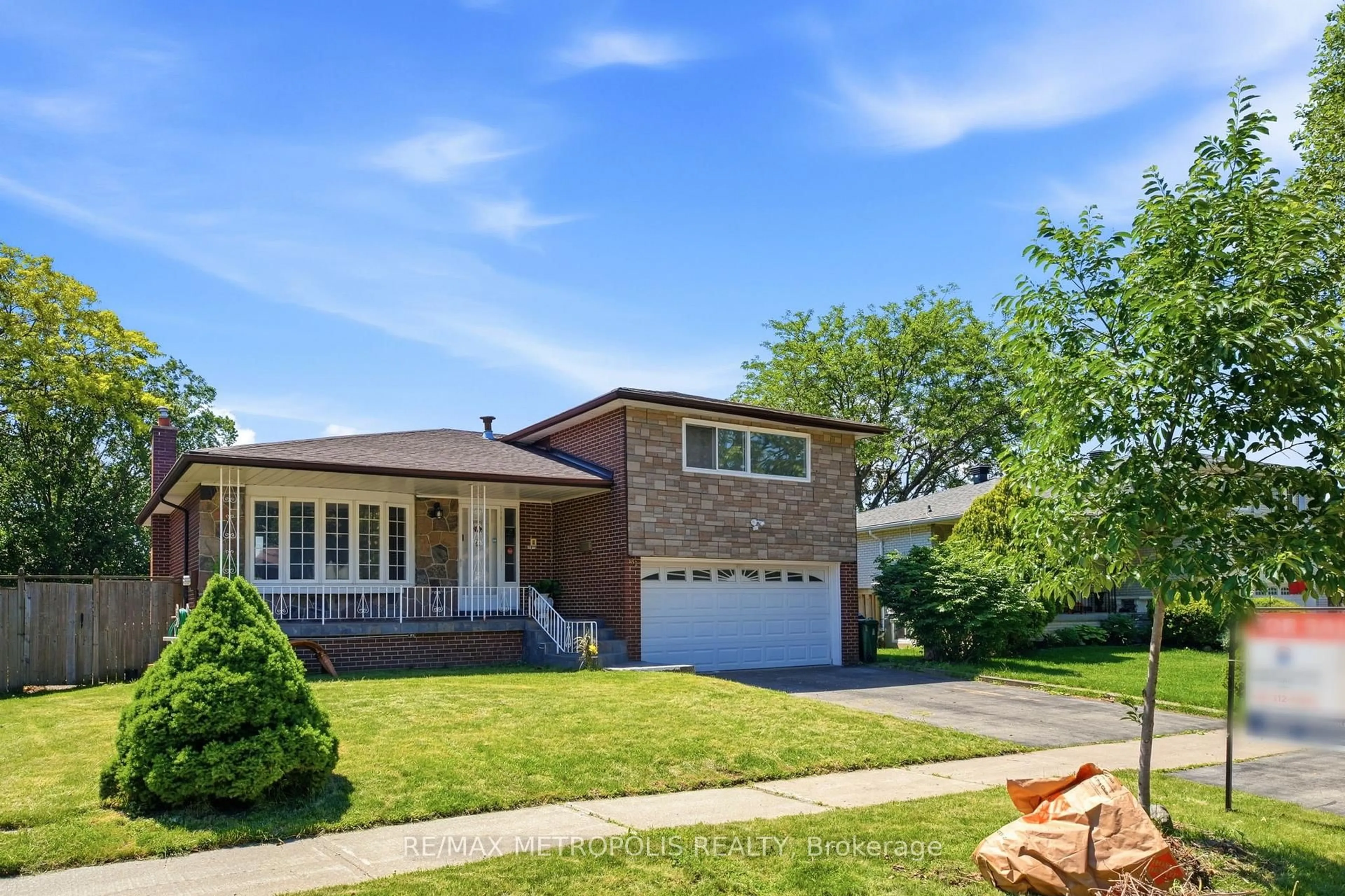 Home with brick exterior material, street for 31 Langevin Cres, Toronto Ontario M1C 2B8