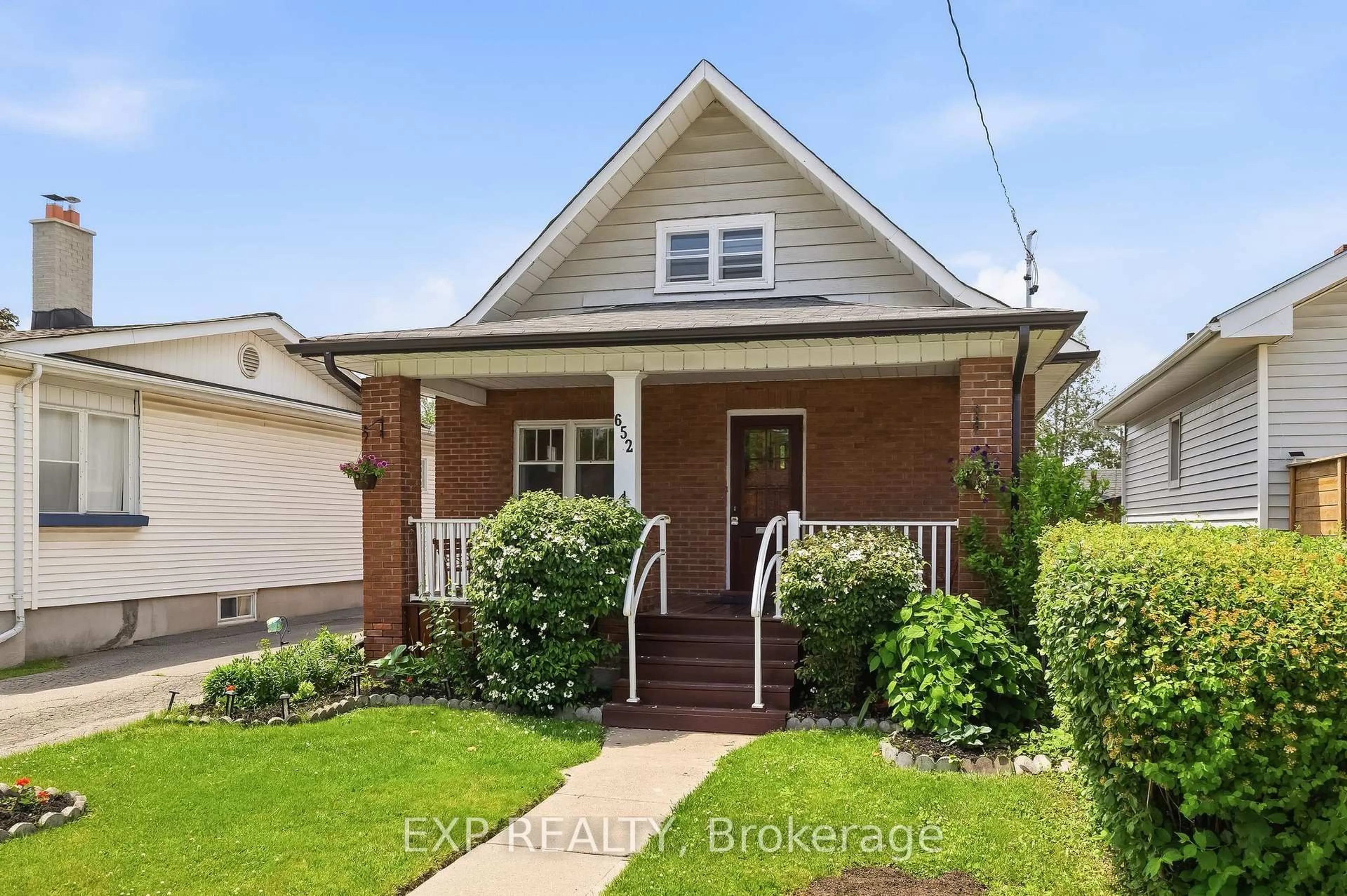 Home with brick exterior material, street for 652 Hortop St, Oshawa Ontario L1G 4N5