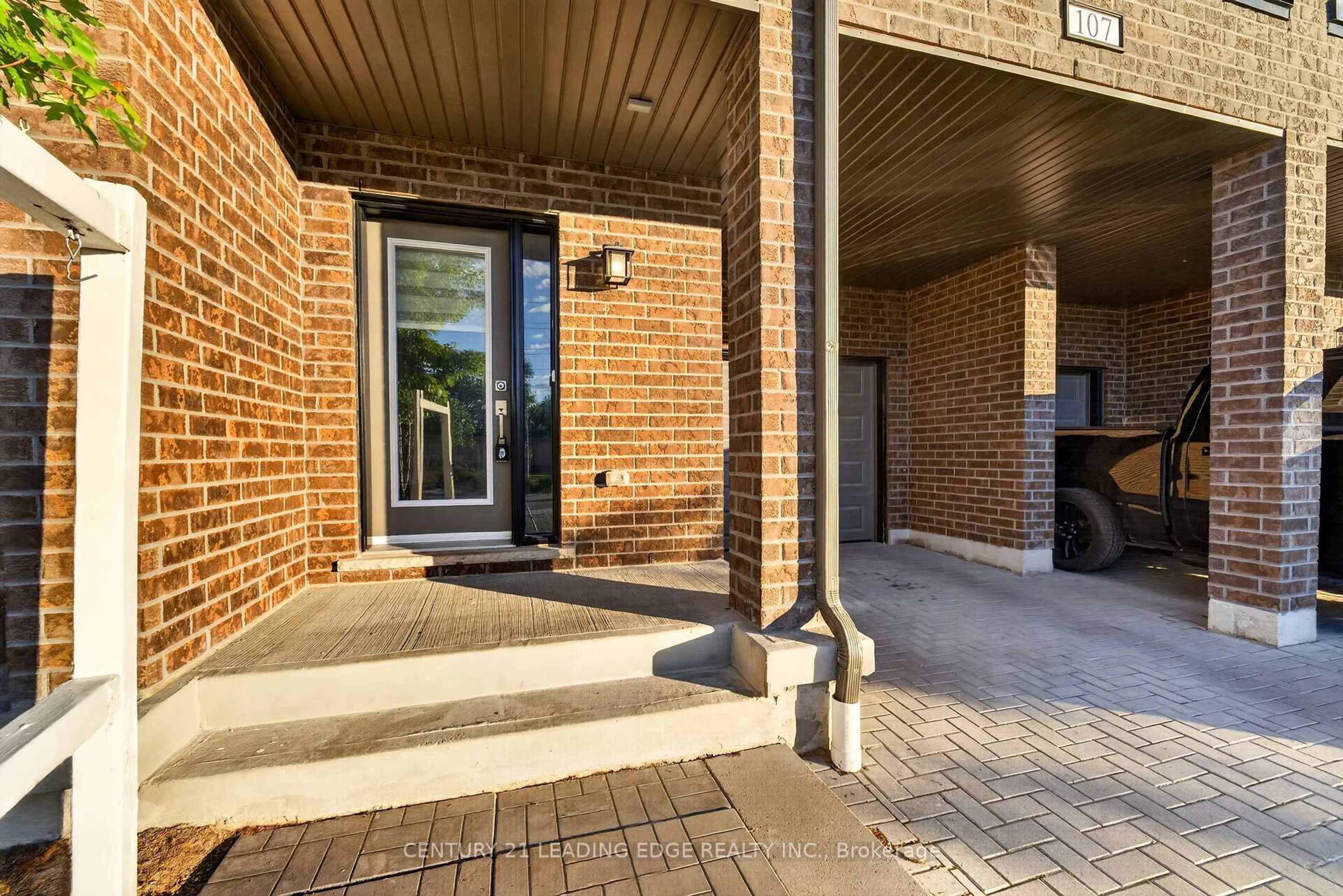 Unknown for 1865 Pickering Pkwy #107, Pickering Ontario L1V 0H2