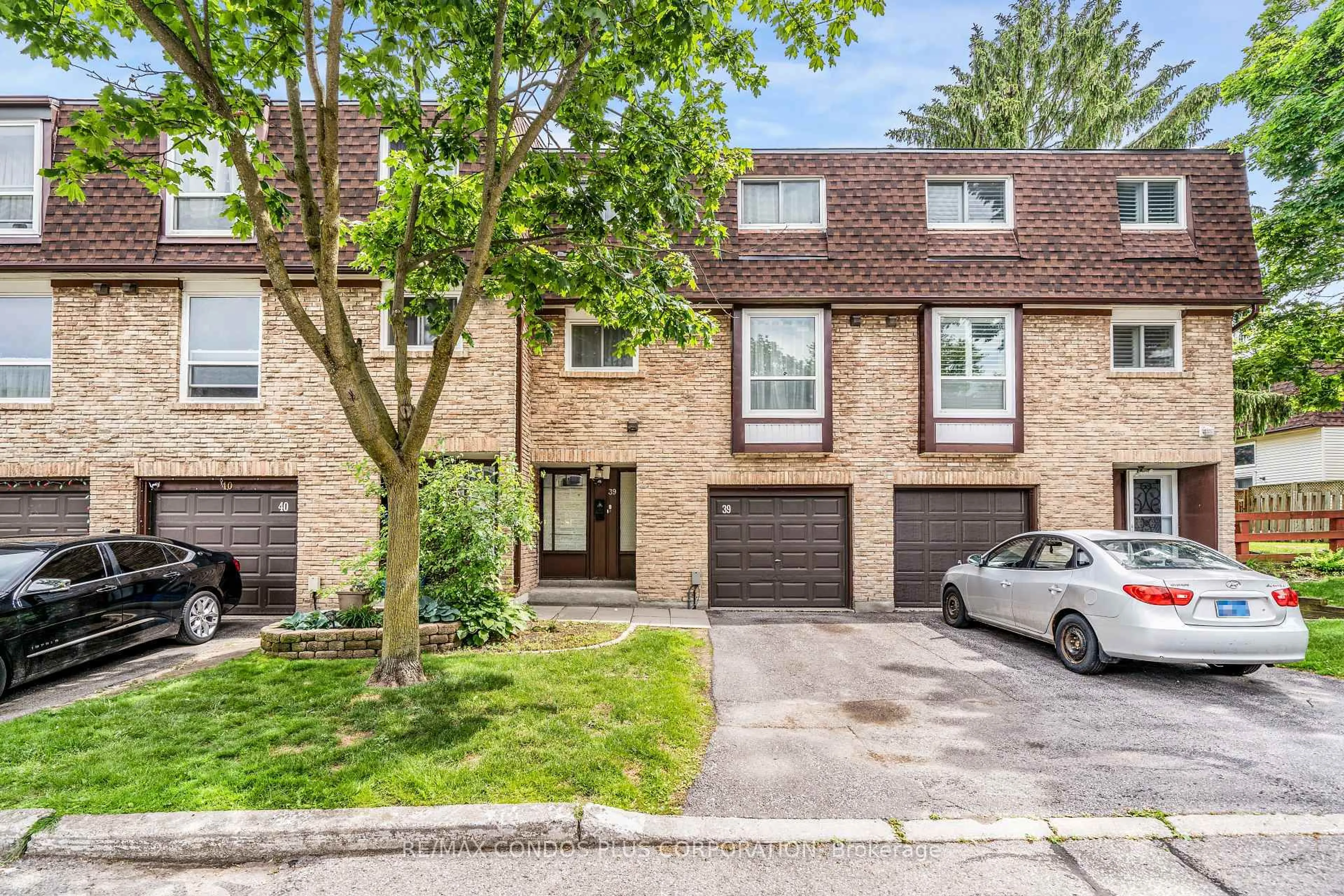 Home with brick exterior material, street for 222 Pearson St #39, Oshawa Ontario L1G 7C6