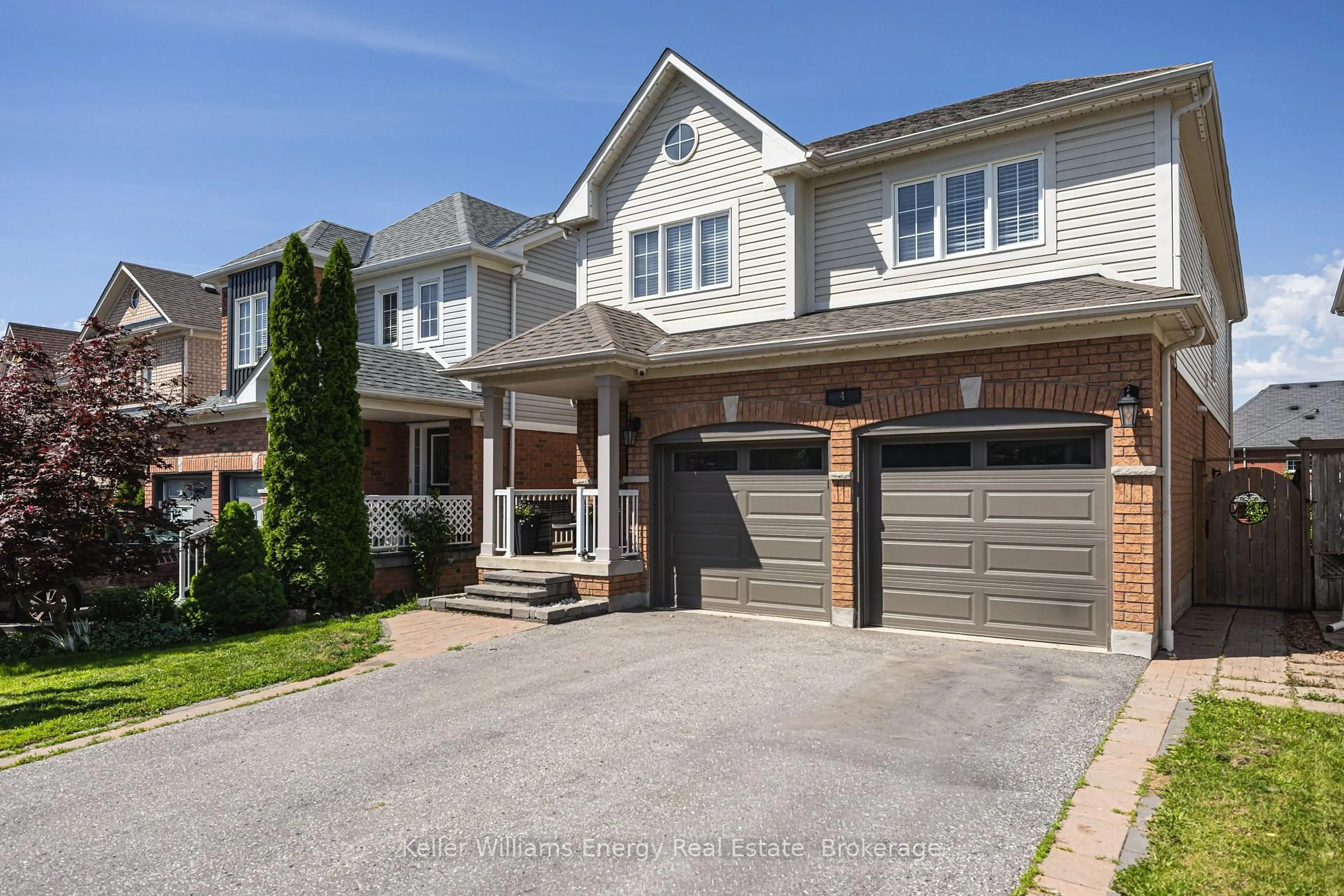 Home with brick exterior material, street for 4 Holman Crt, Whitby Ontario L1P 1W9