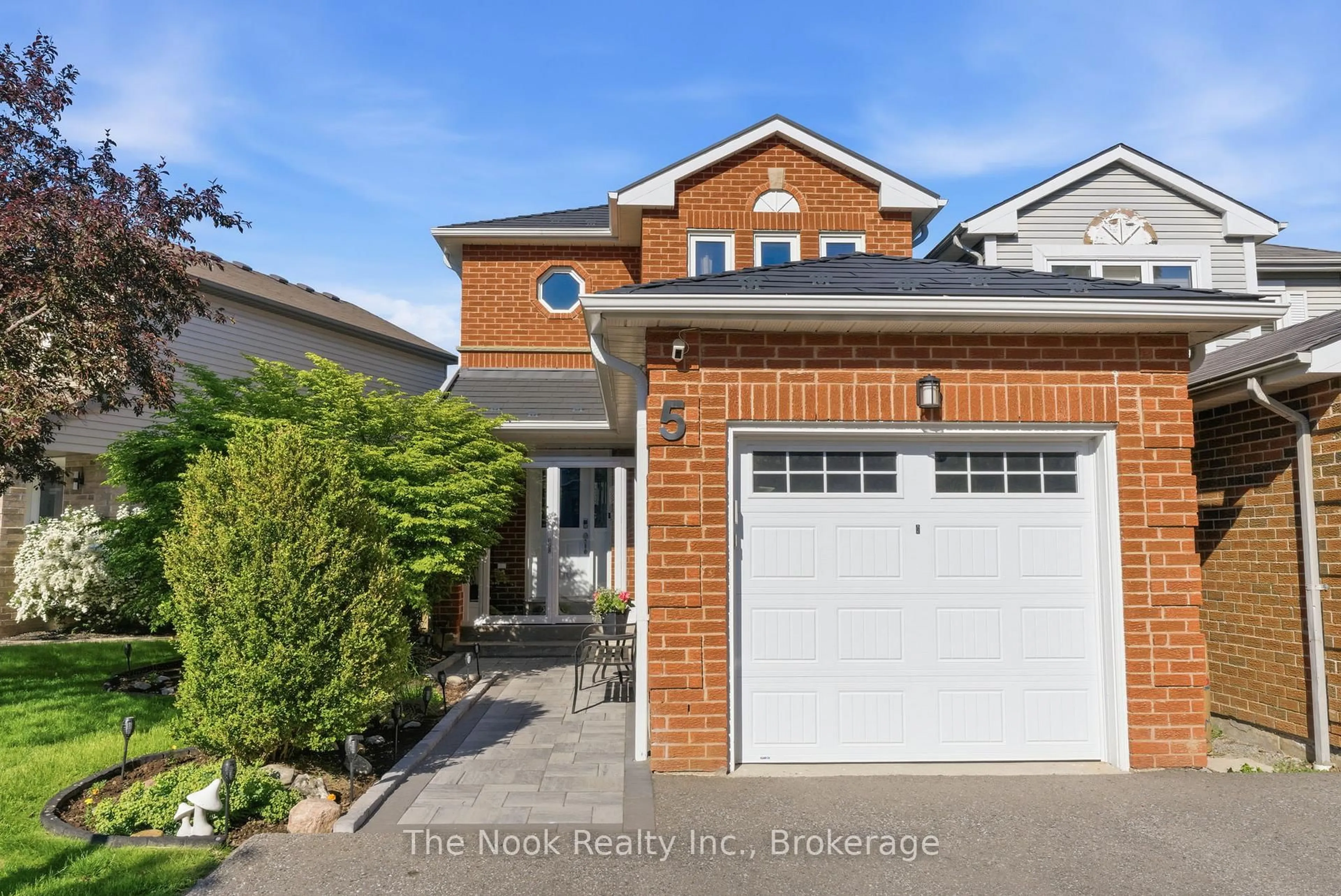 Home with brick exterior material, street for 5 Teddington Cres, Whitby Ontario L1R 1S4