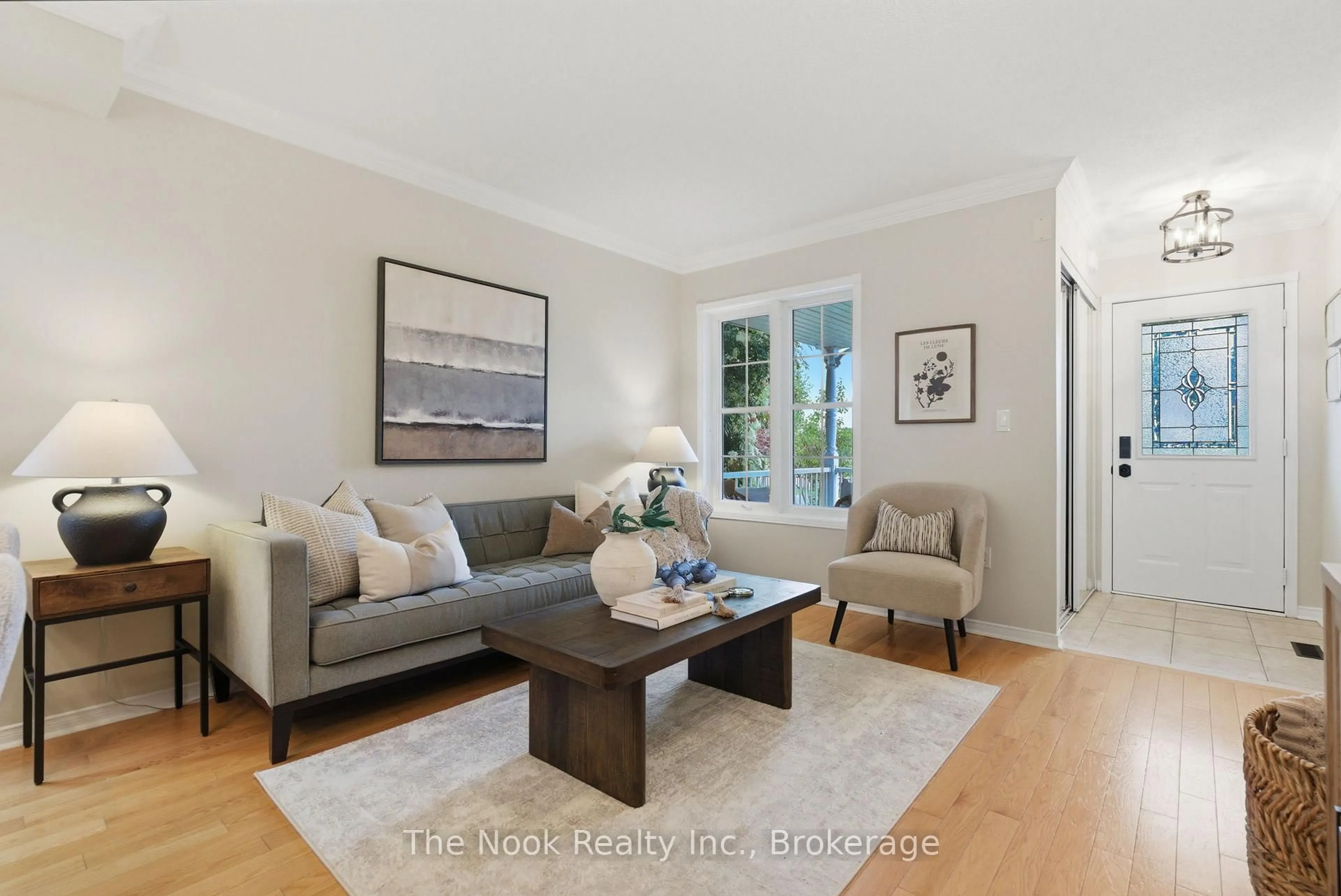 Living room with furniture, unknown for 95 Ipswich Pl, Whitby Ontario L1M 2K2
