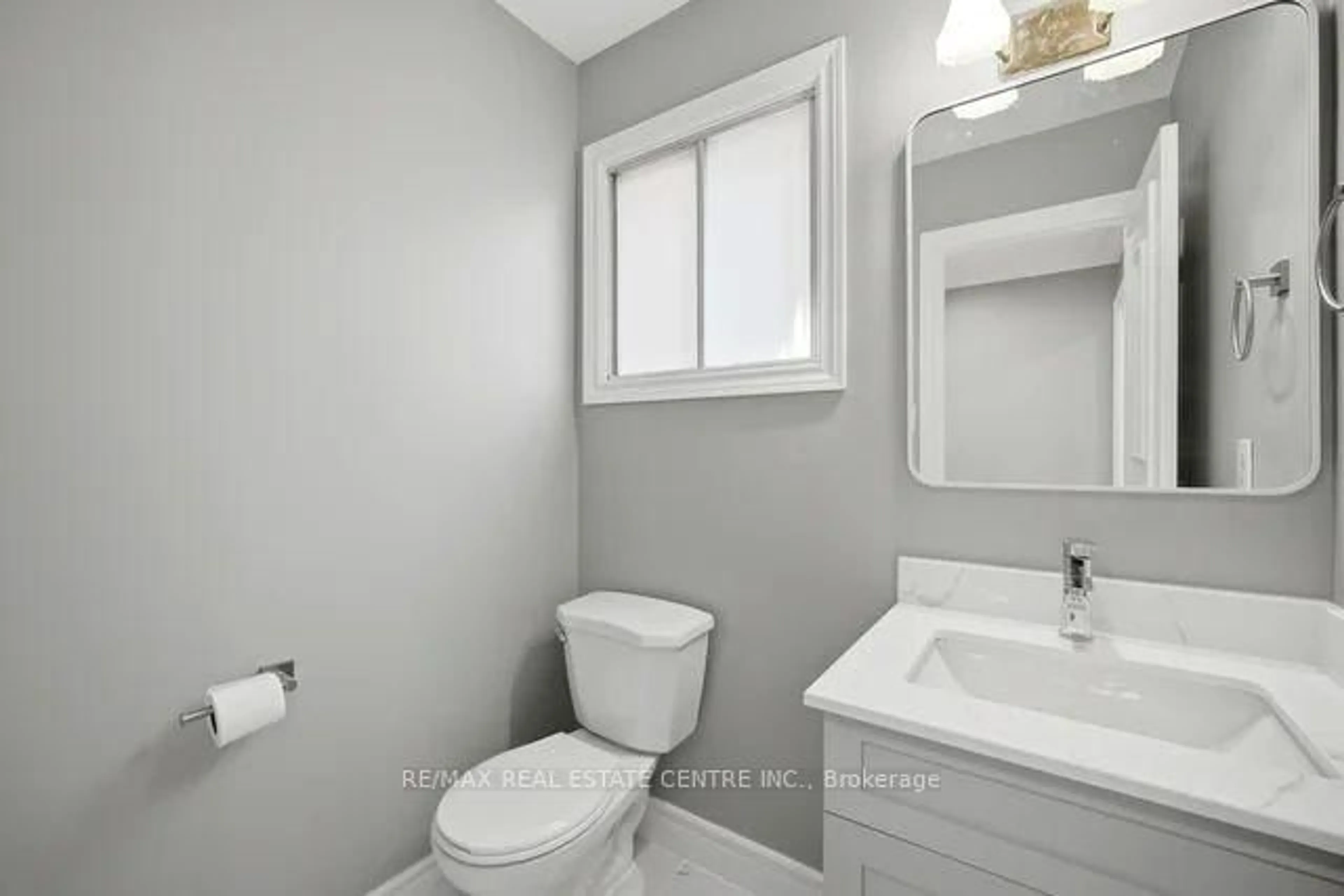 Standard bathroom, ceramic/tile floor for 53 Farmhill Crt, Toronto Ontario M1B 2M1
