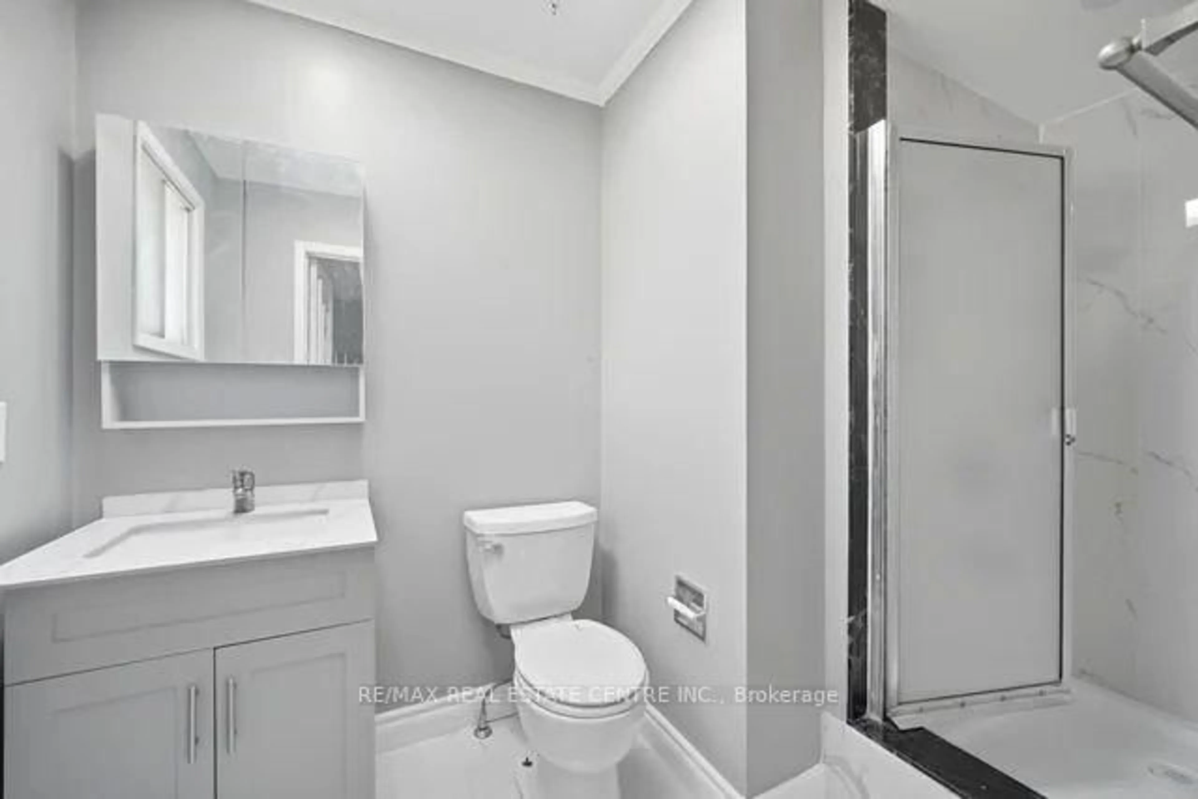 Standard bathroom, unknown for 53 Farmhill Crt, Toronto Ontario M1B 2M1