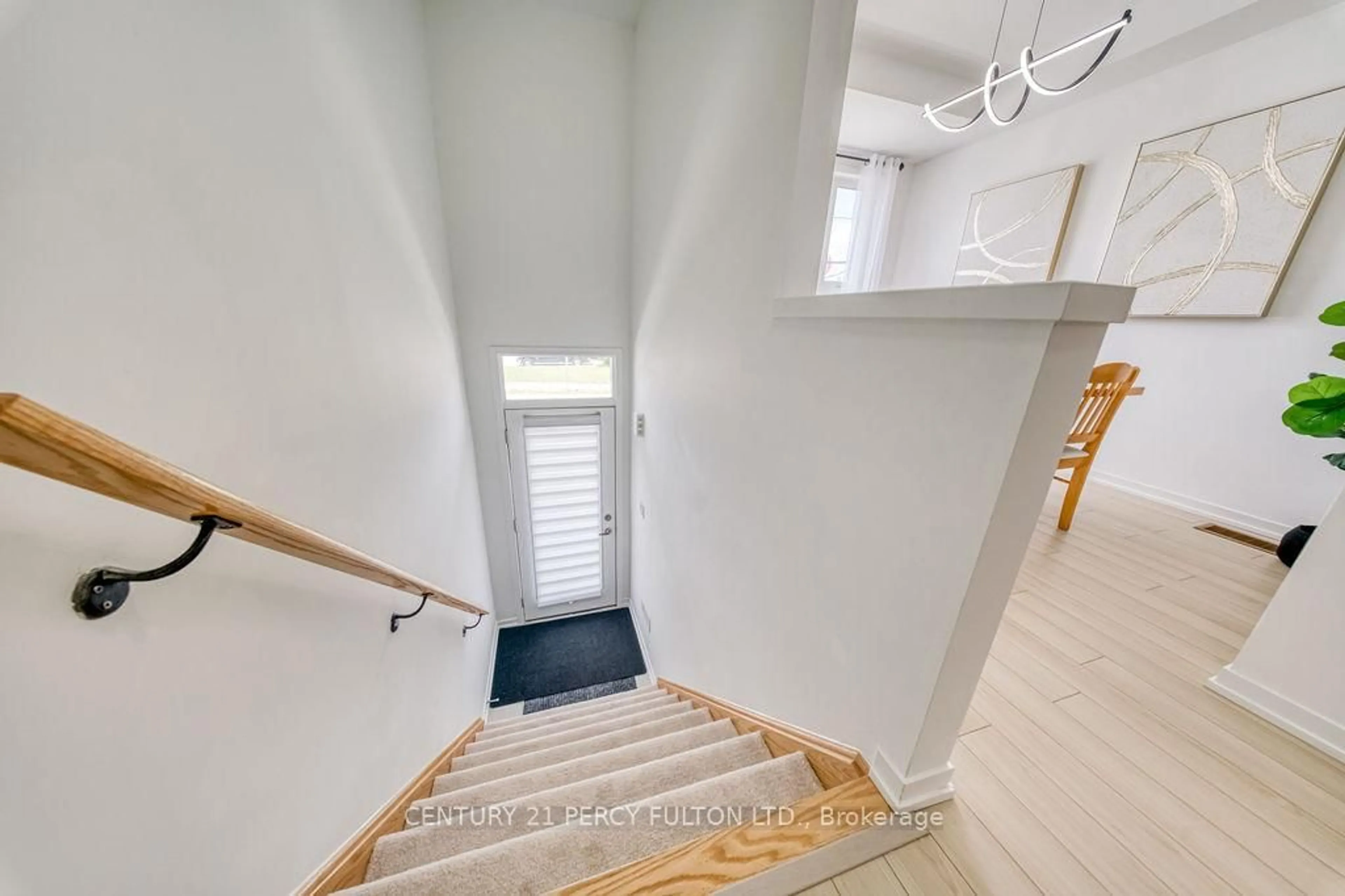 Stairs for 147 Hunt St, Ajax Ontario L1S 7M3