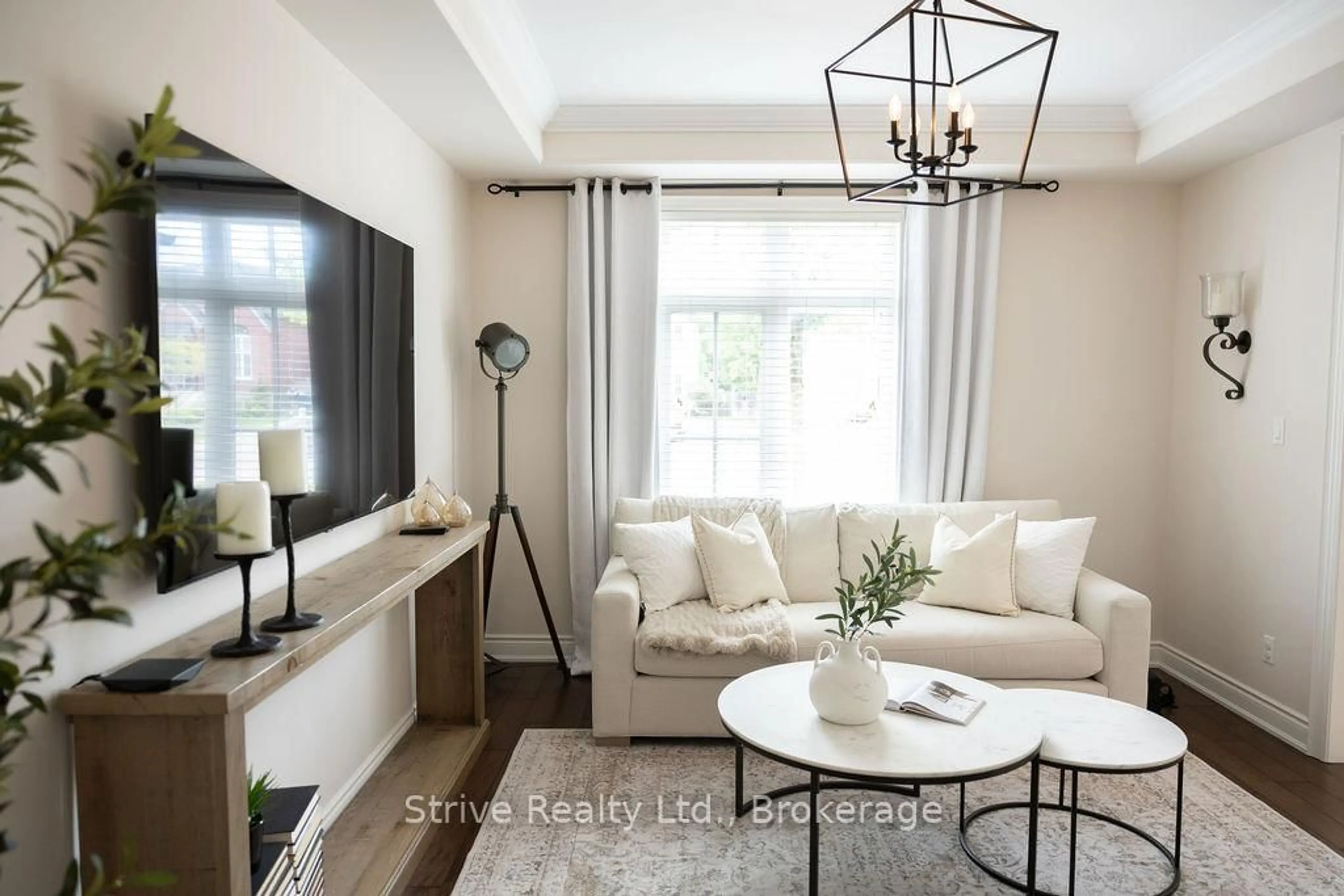 Living room with furniture, unknown for 77 Mclellan Crt, Clarington Ontario L1E 1Z9