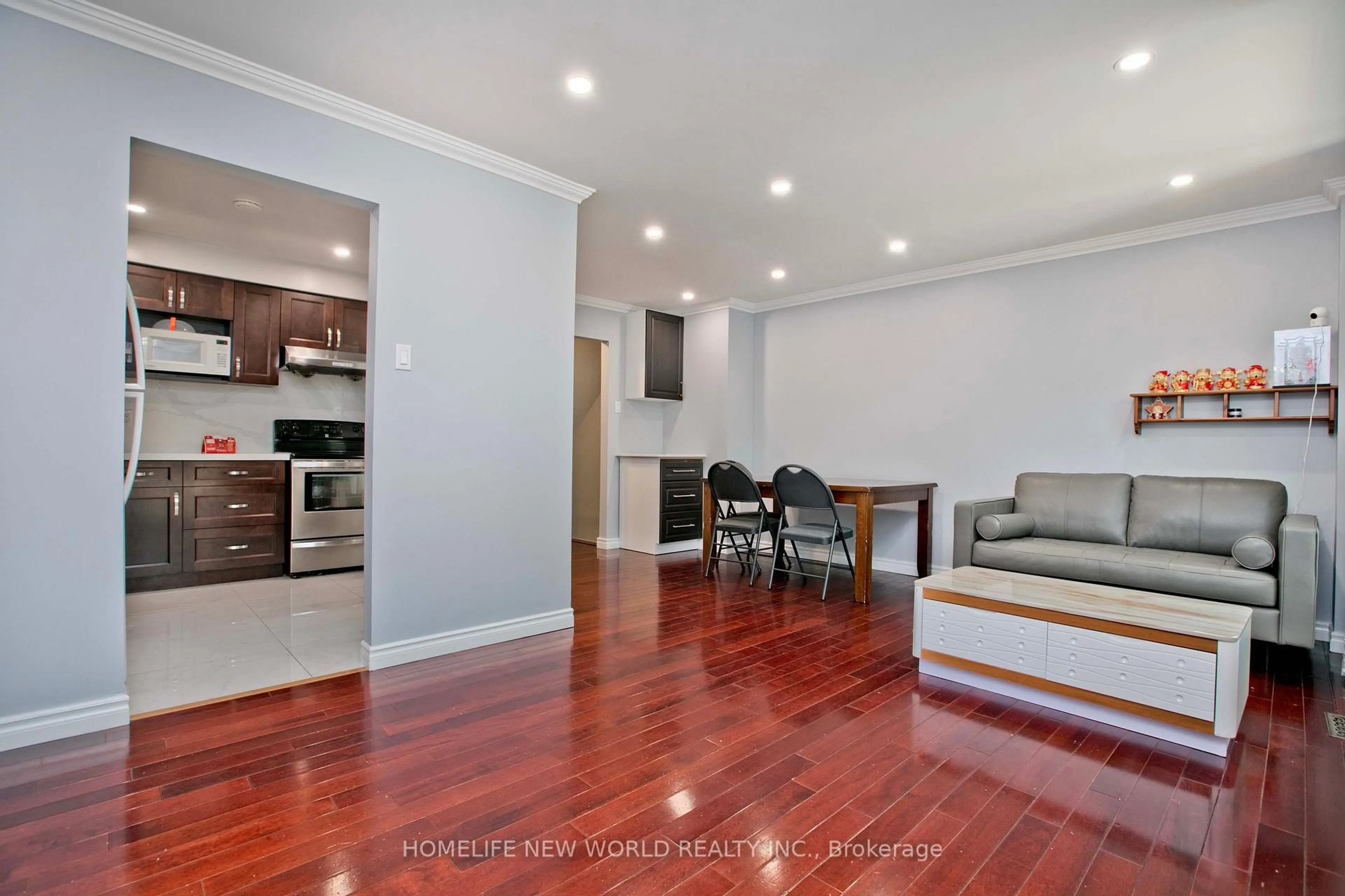 Unknown for 1180 Sandhurst Circ #7, Toronto Ontario M1V 1T8