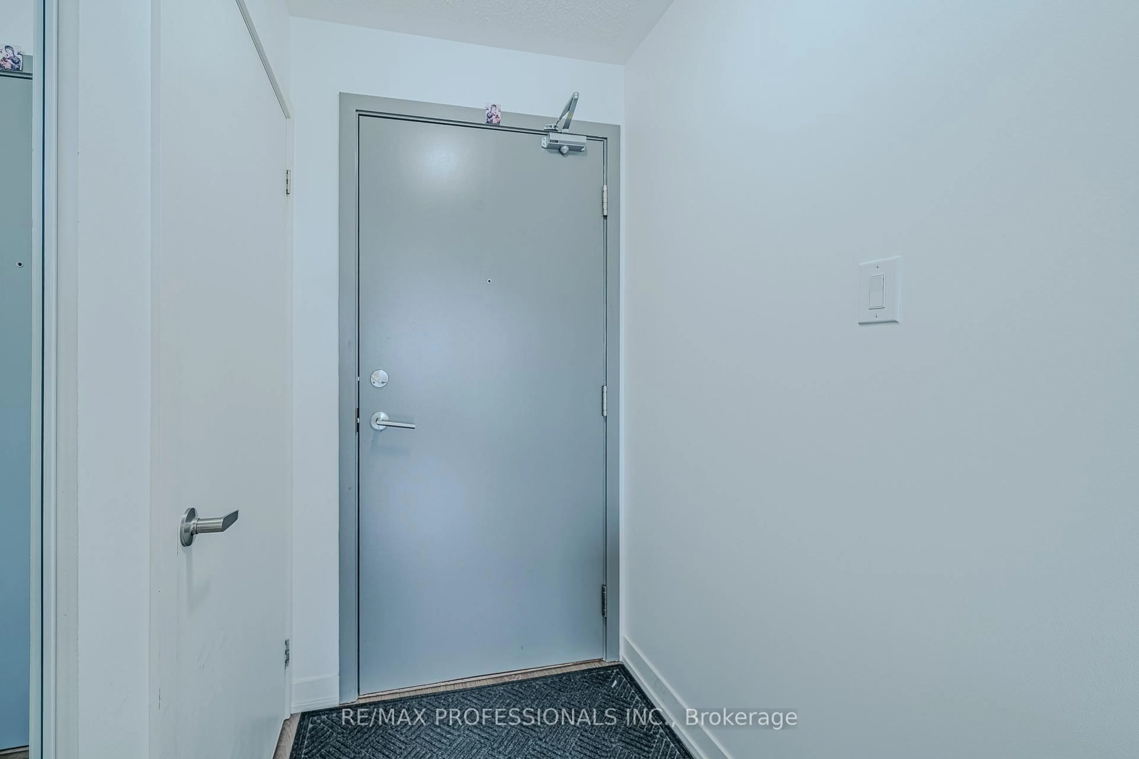 Unknown for 5155 Sheppard East Ave #401, Toronto Ontario M1B 0C8