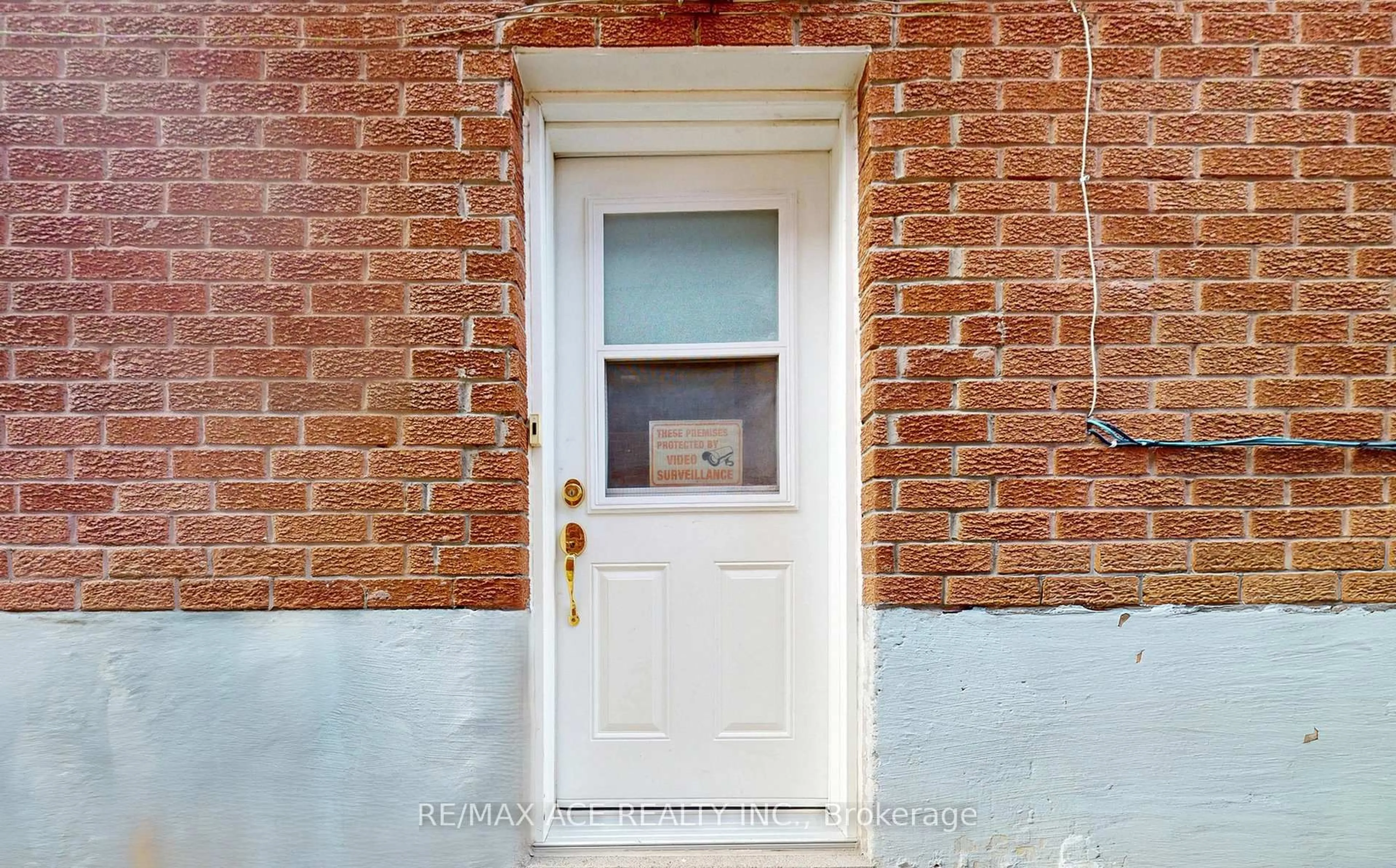 Indoor entryway for 159 Heale Ave, Toronto Ontario M1N 3Y2