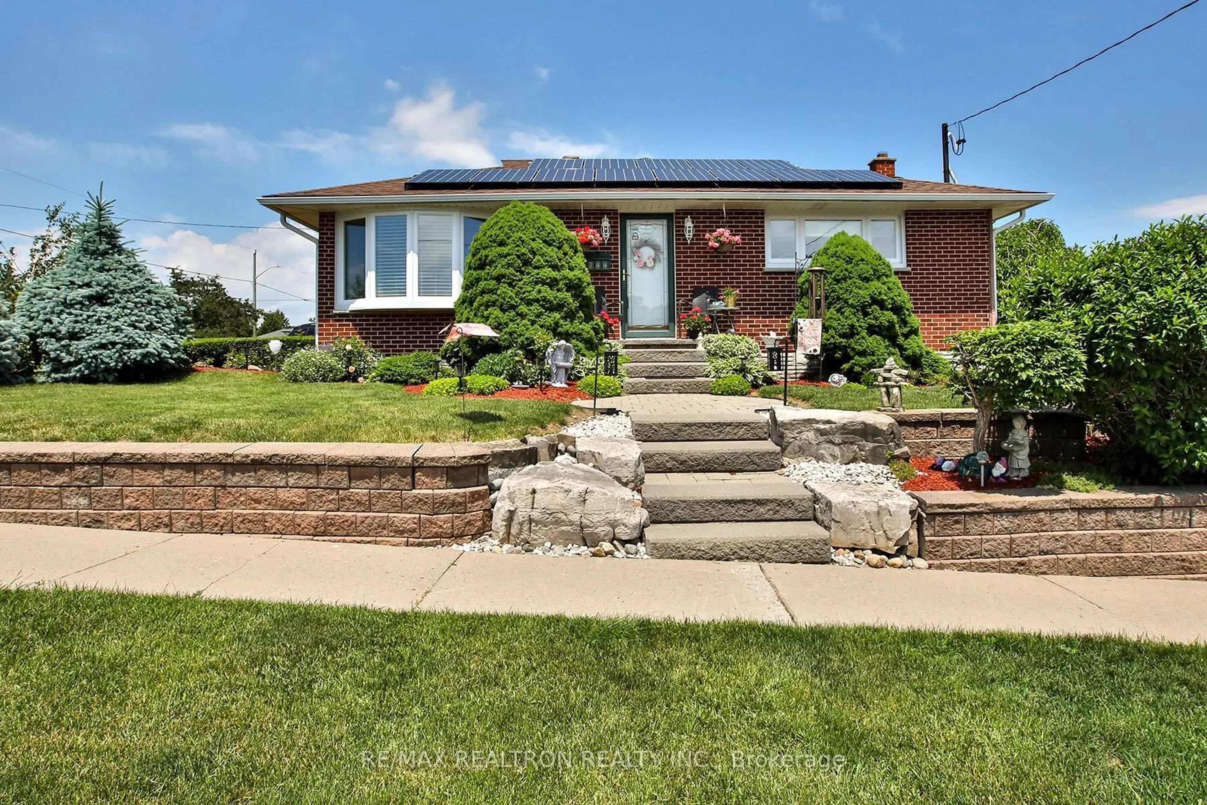 Home with brick exterior material, street for 744 Shelley Ave, Oshawa Ontario L1H 3J6