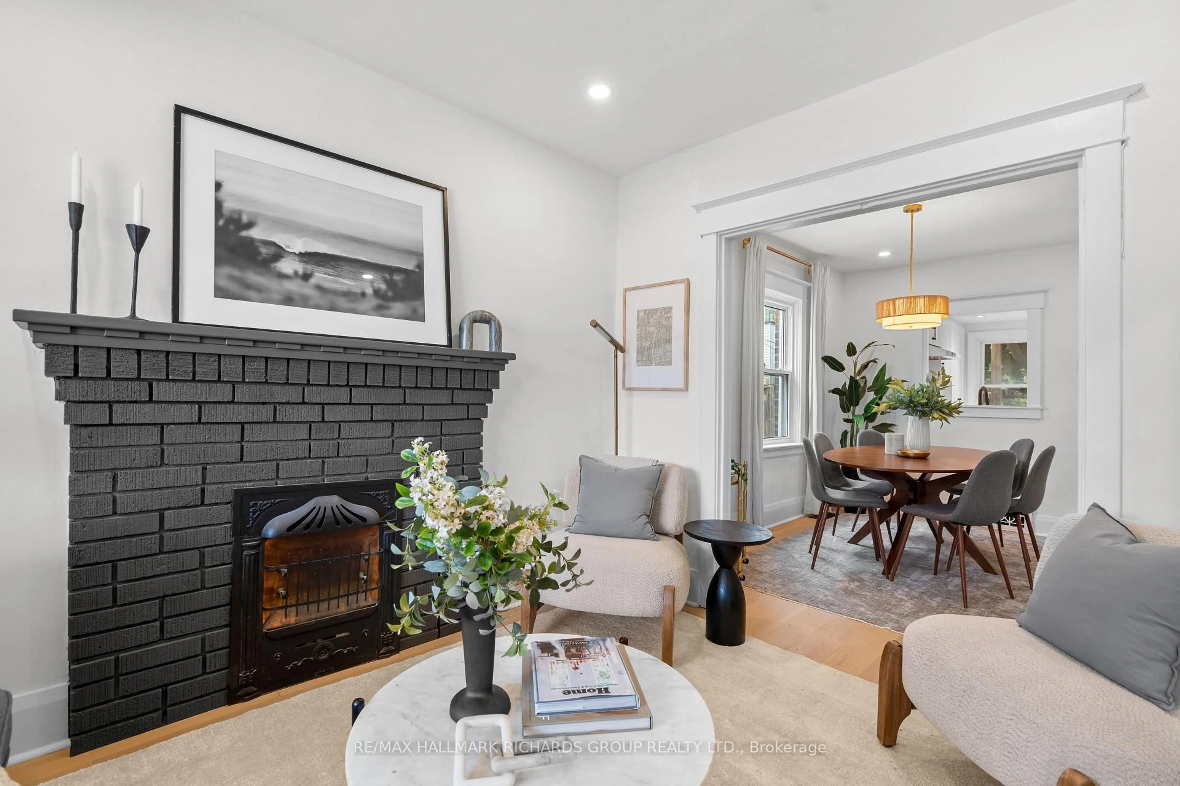 Living room with furniture, unknown for 451 Ashdale Ave, Toronto Ontario M4L 2Z3