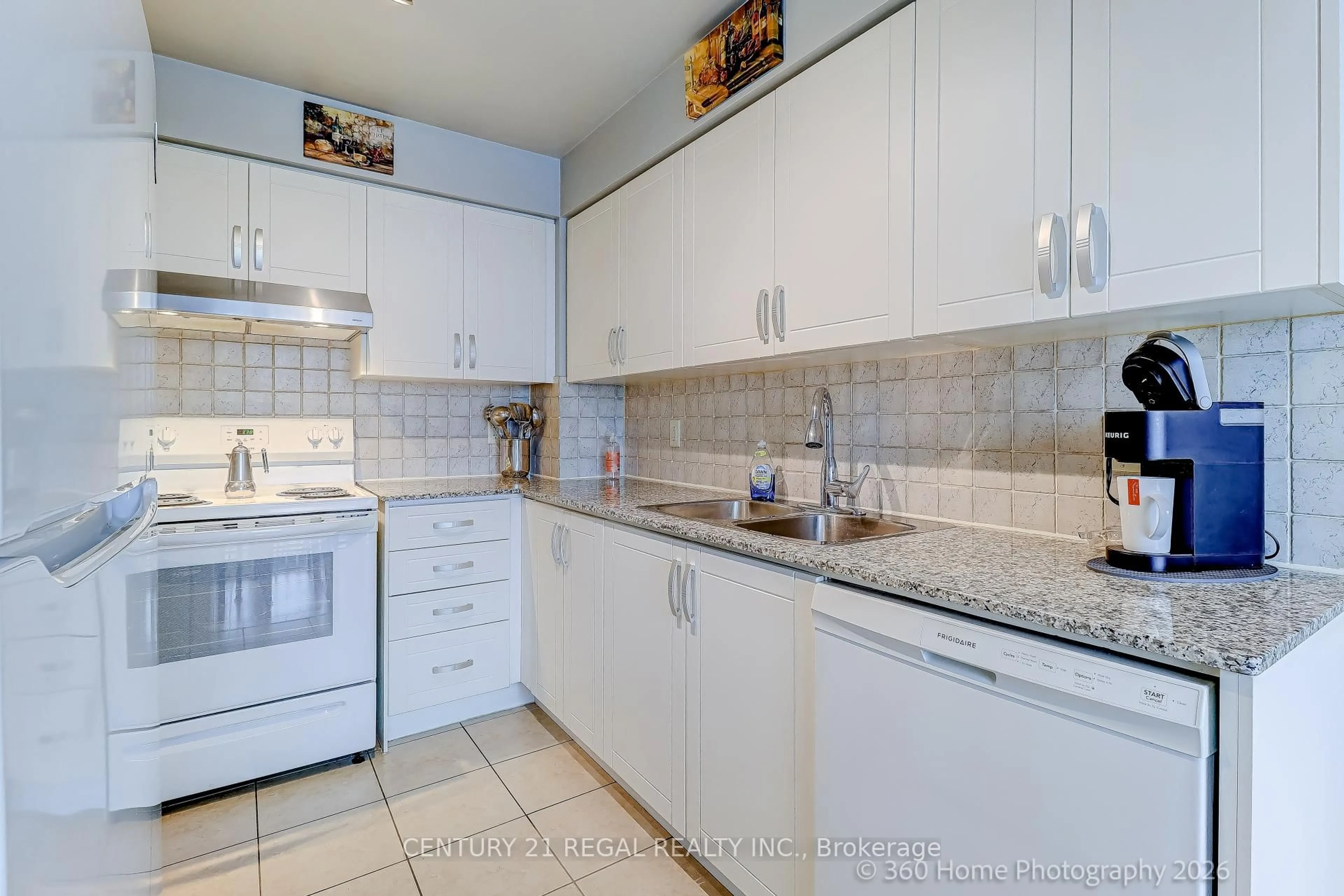 Standard kitchen, ceramic/tile floor for 83 Borough Dr #315, Toronto Ontario M1P 5E4