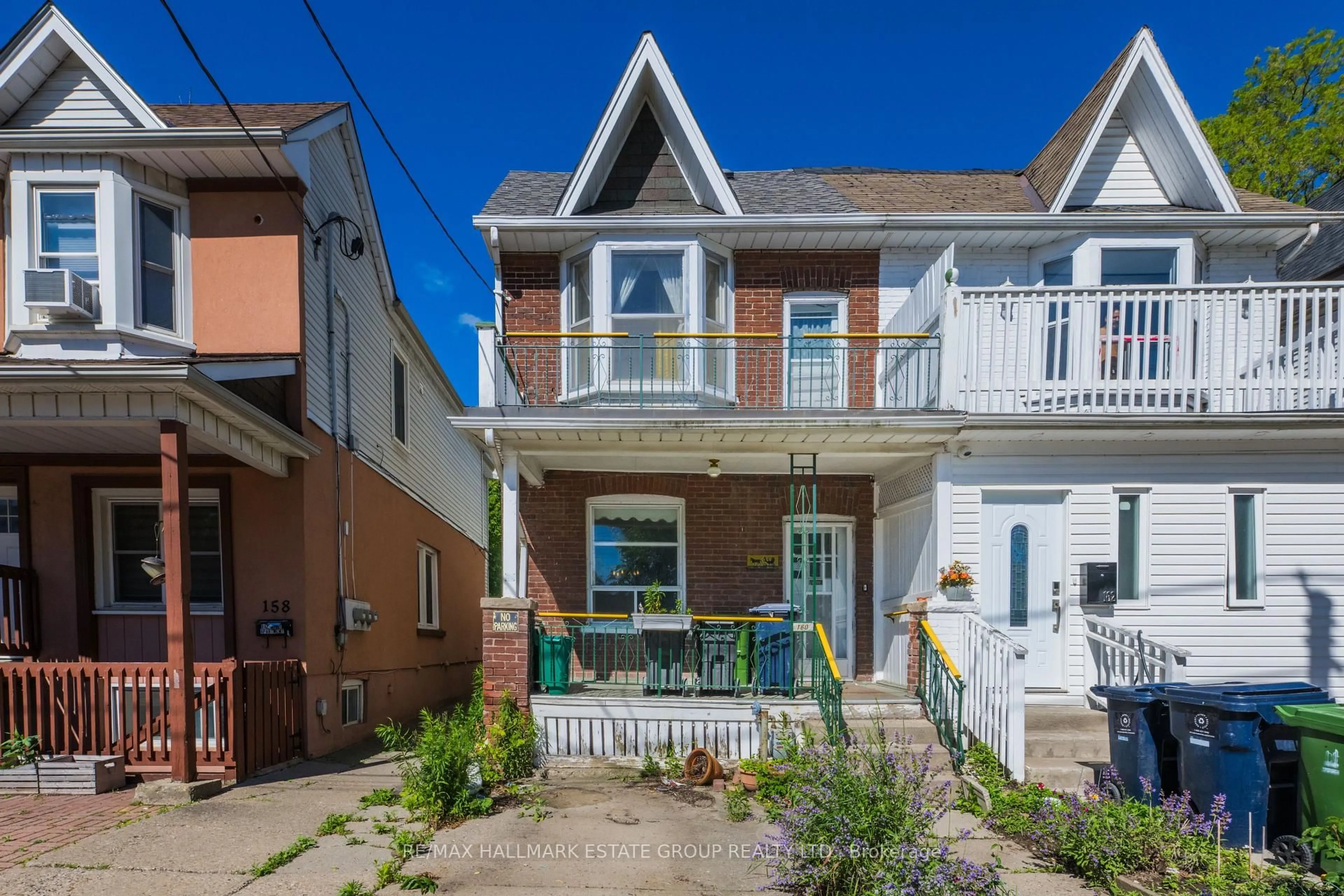 Unknown for 160 Coxwell Ave, Toronto Ontario M4L 3B2