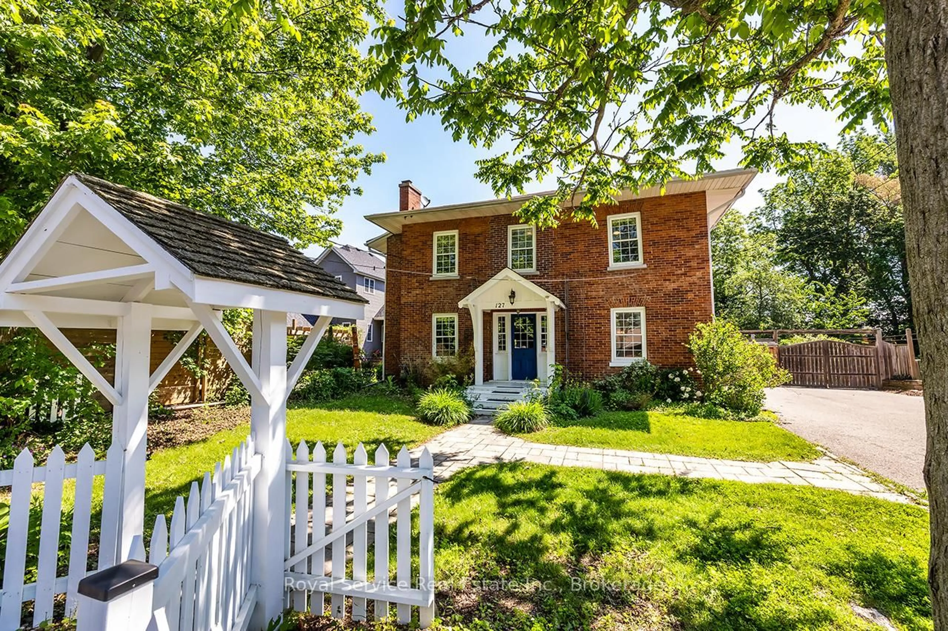 Home with brick exterior material, street for 127 Beaver St, Clarington Ontario L1B 1C4