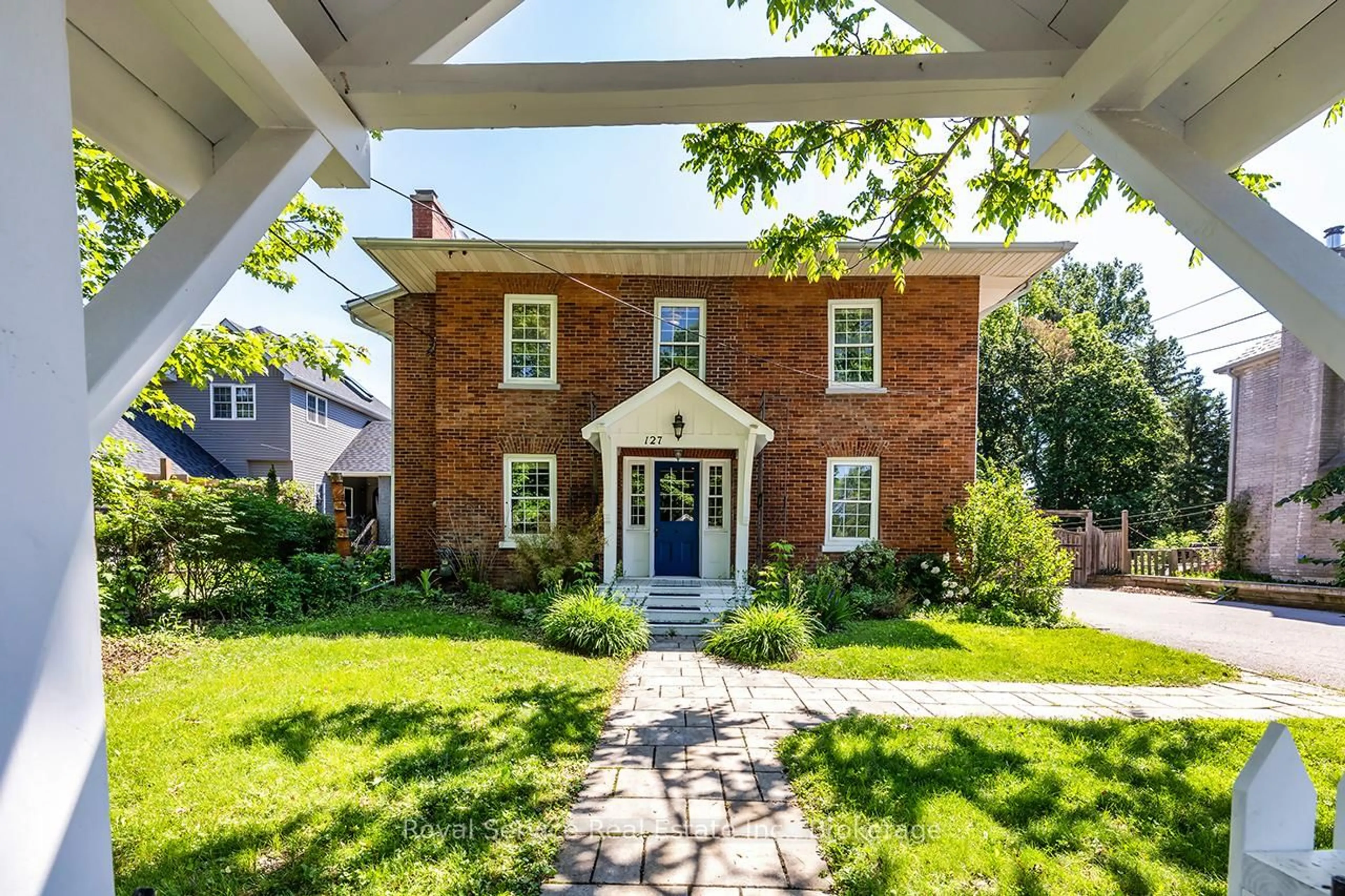 Home with brick exterior material, street for 127 Beaver St, Clarington Ontario L1B 1C4