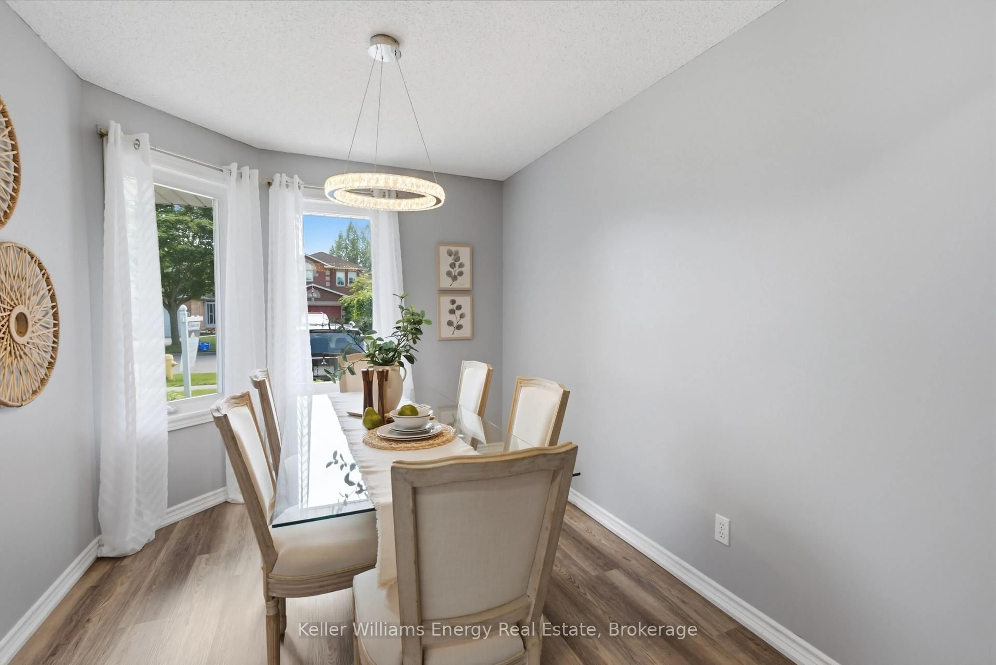 Dining room, wood/laminate floor for 16 John Walter Cres, Clarington Ontario L1E 2W6