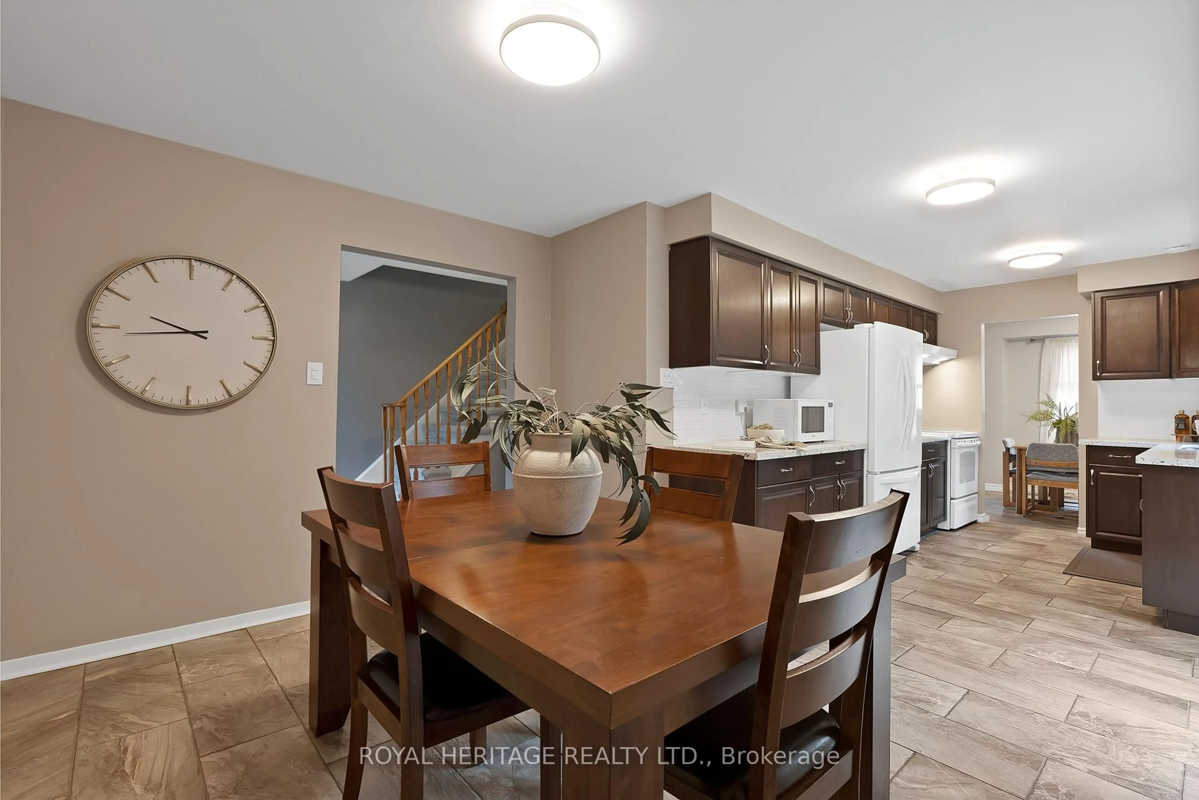 Open concept kitchen, ceramic/tile floor for 1235 Cedarcroft Cres, Pickering Ontario L1X 1S6