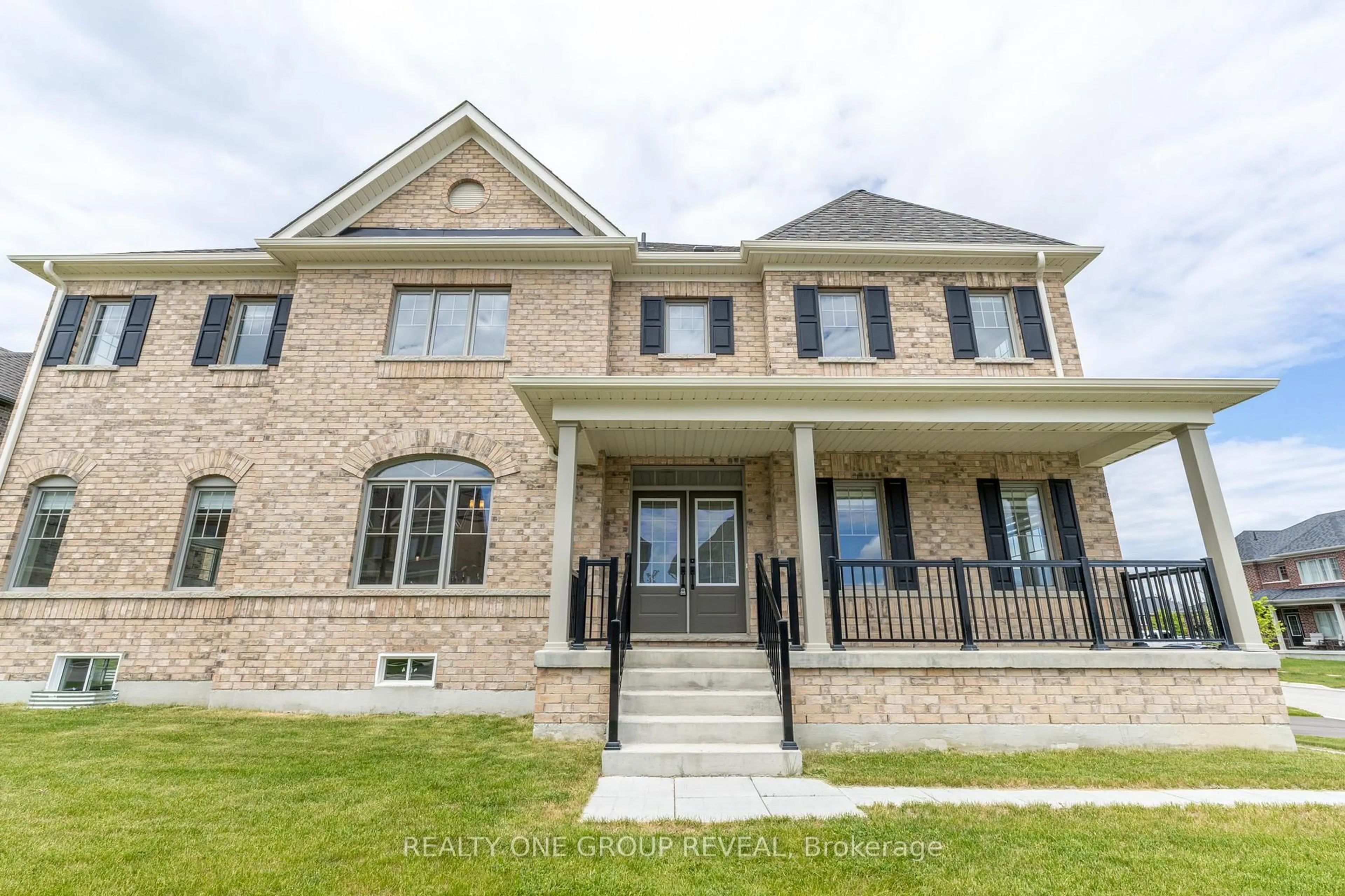 Home with brick exterior material, street for 1 North Garden Blvd, Scugog Ontario L9L 0C9