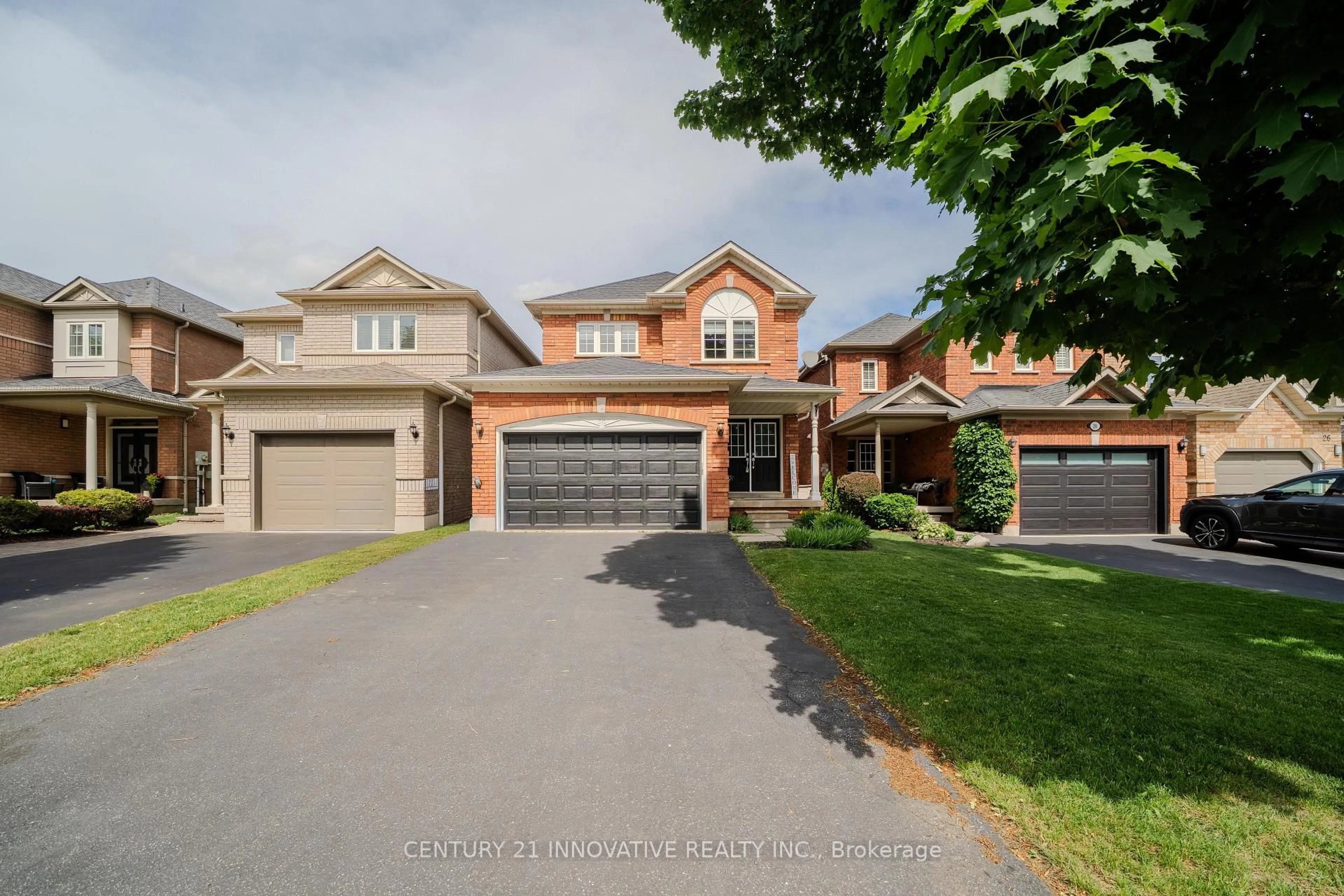 Home with brick exterior material, street for 30 Castle Green Dr, Whitby Ontario L1R 2P9