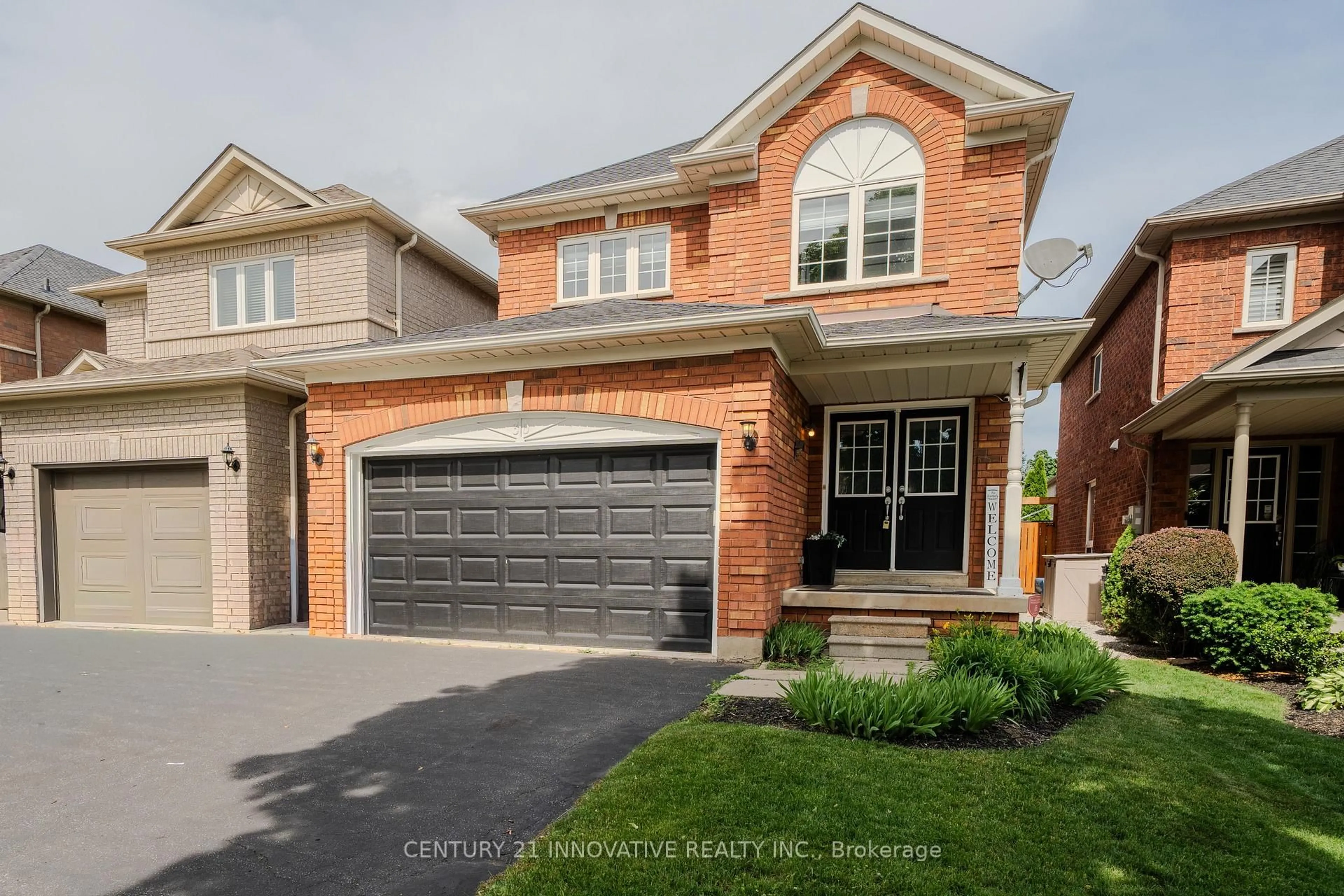 Home with brick exterior material, street for 30 Castle Green Dr, Whitby Ontario L1R 2P9