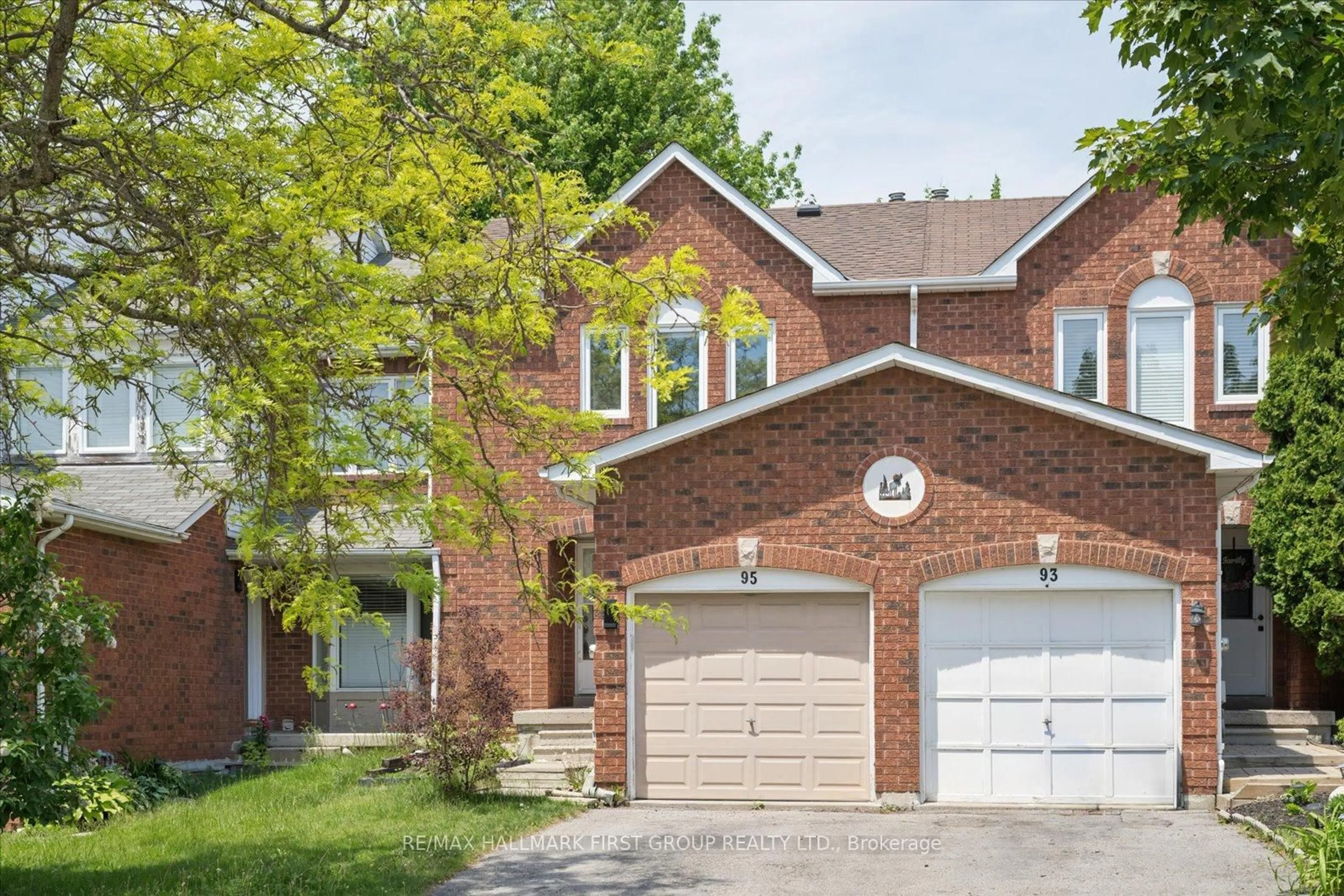 Home with brick exterior material, street for 95 Vail Meadows Cres, Clarington Ontario L1C 4T3