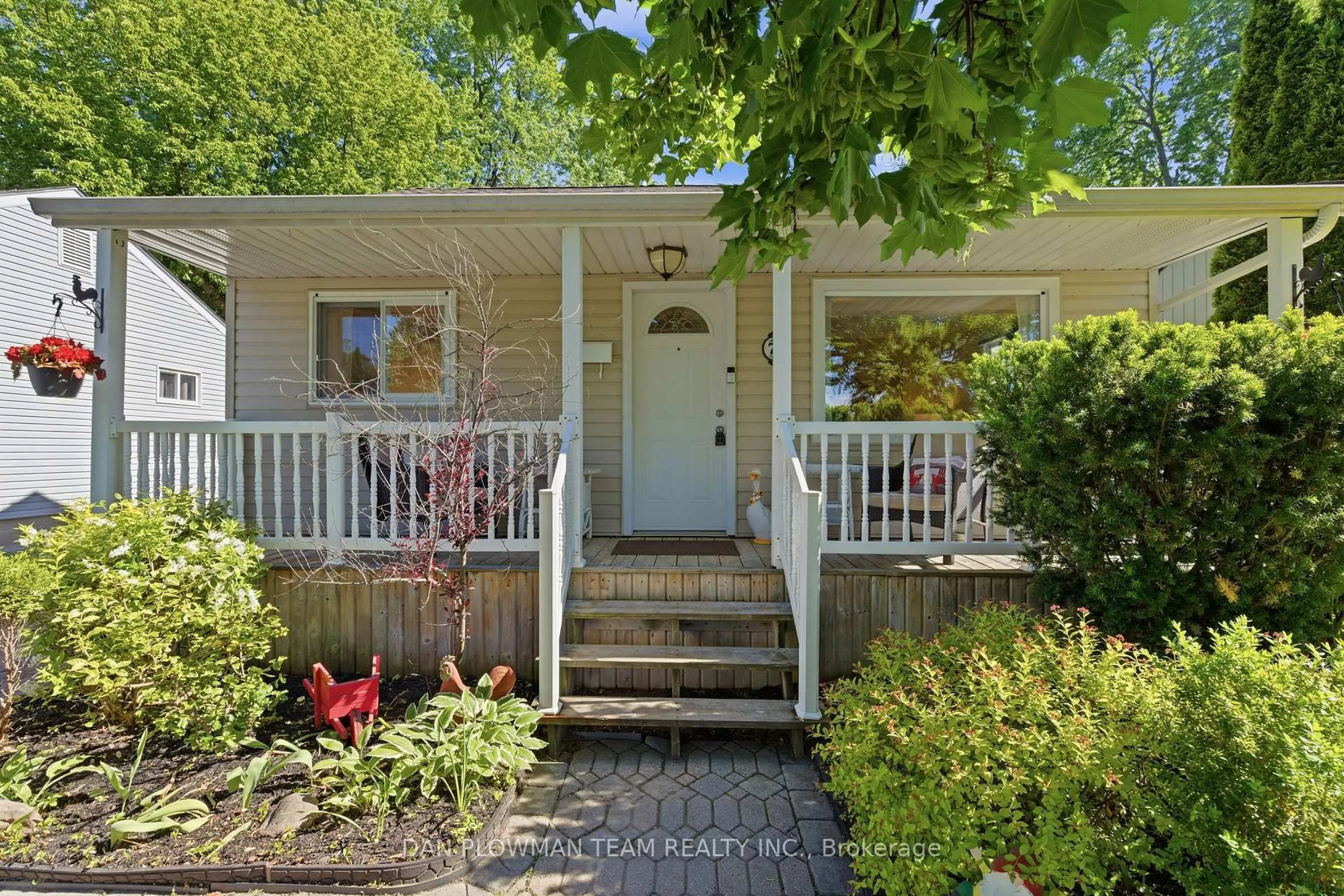 Unknown for 7 Beech St, Ajax Ontario L1S 1V8