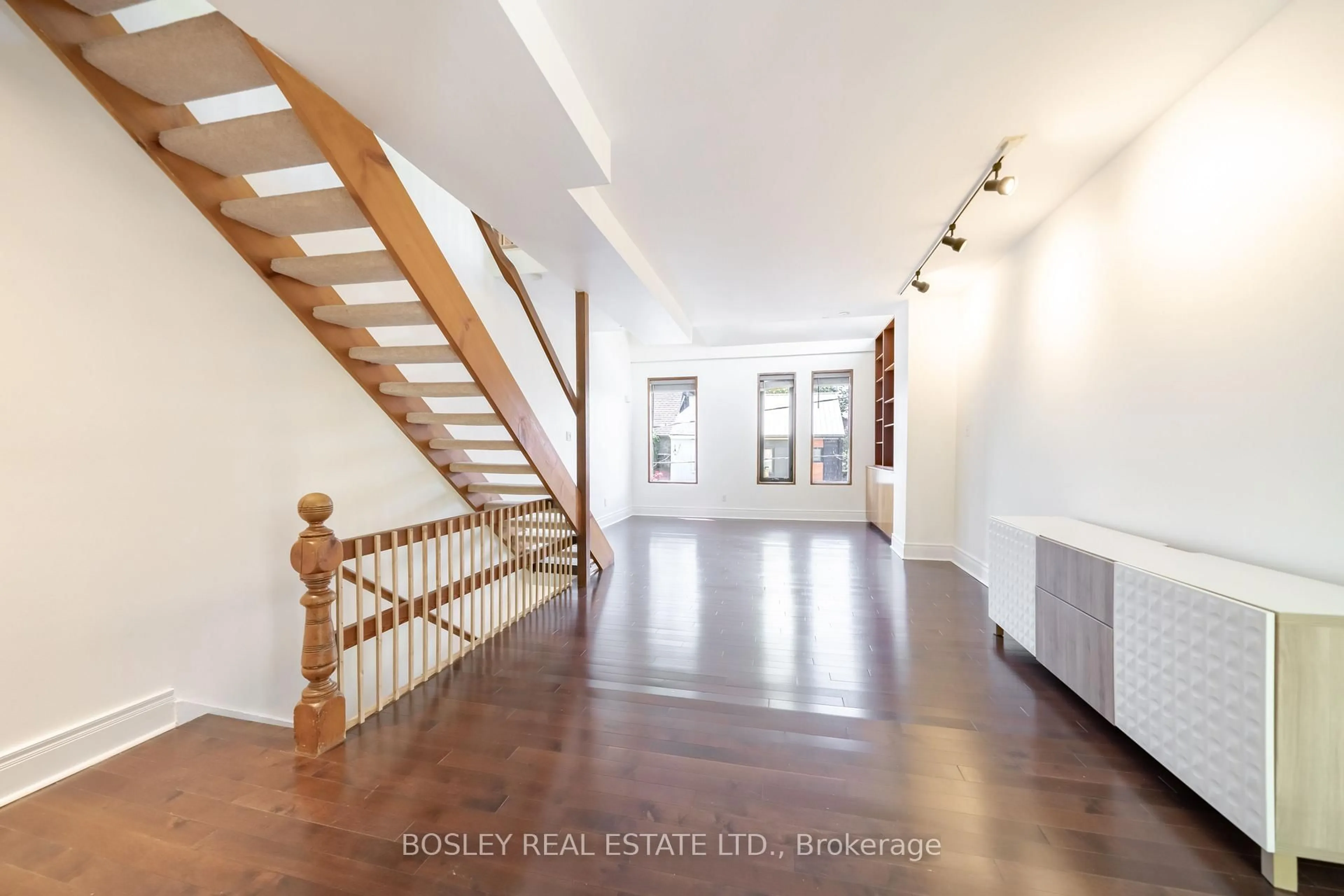 Unknown for 123 Hamilton St, Toronto Ontario M4M 2C7