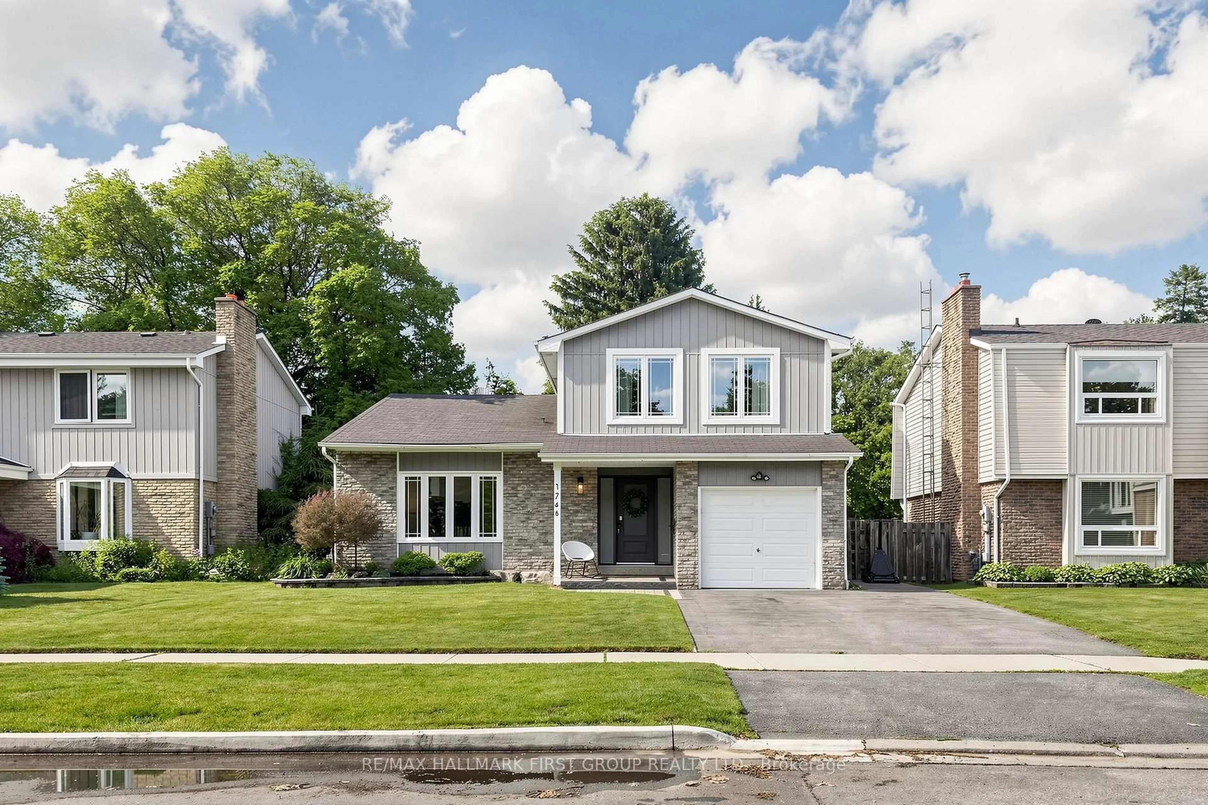 Home with brick exterior material, street for 1746 Bronte Sq, Pickering Ontario L1V 3B8