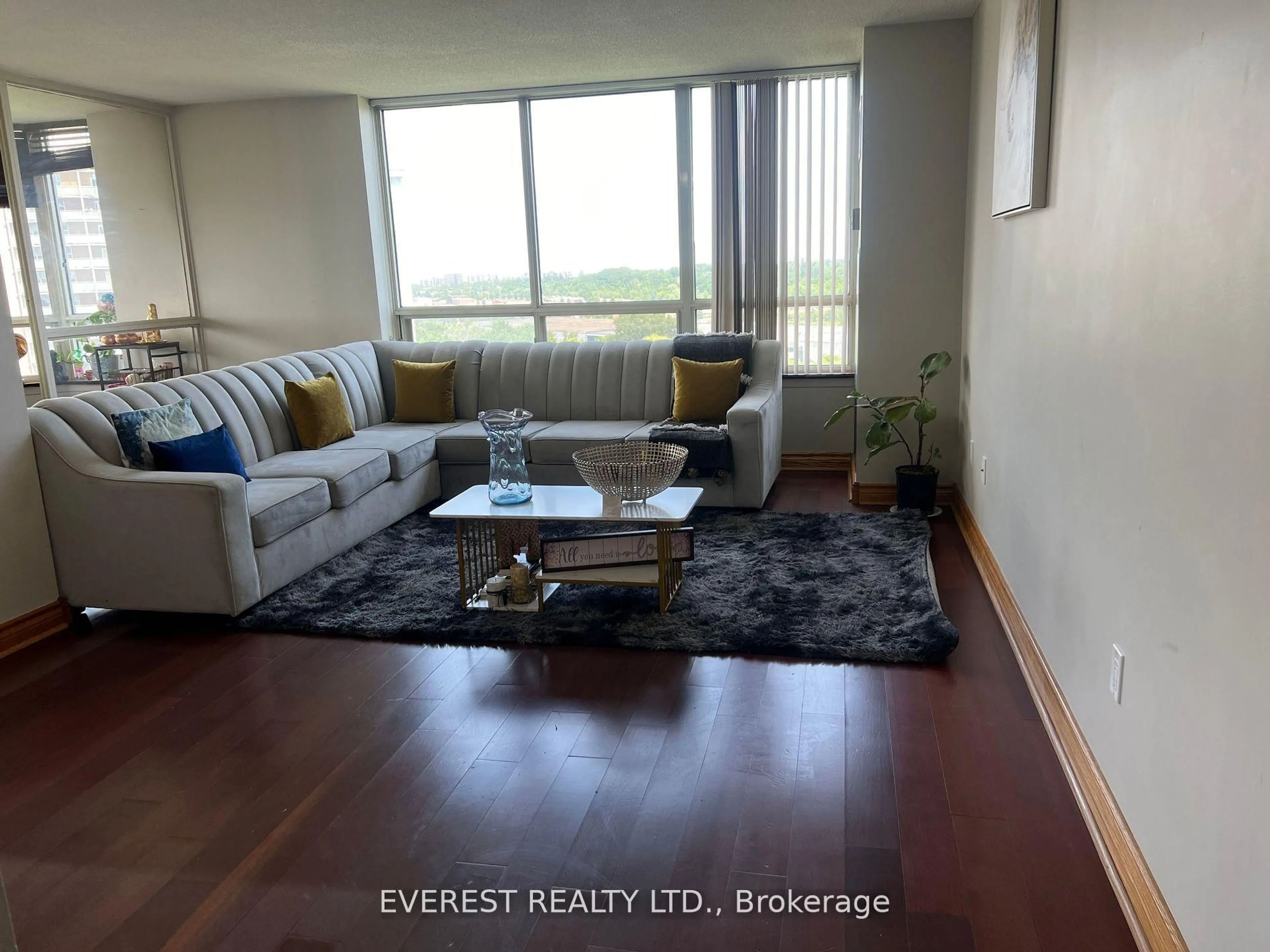 Living room with furniture, unknown for 5 Greystone Walk Dr #1405, Toronto Ontario M1K 5J5
