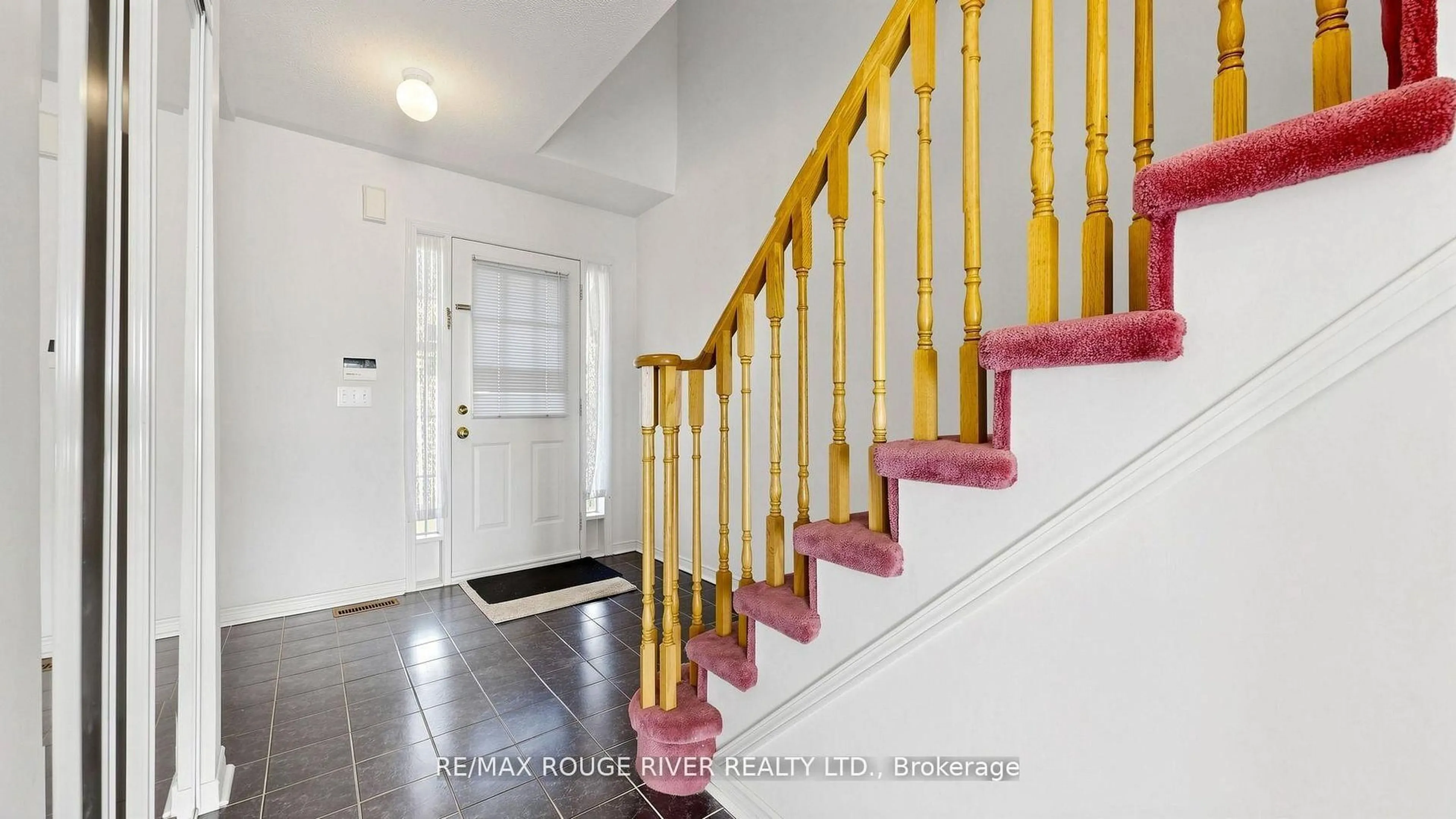 Indoor foyer for 4 Trowell Lane, Ajax Ontario L1Z 1K4