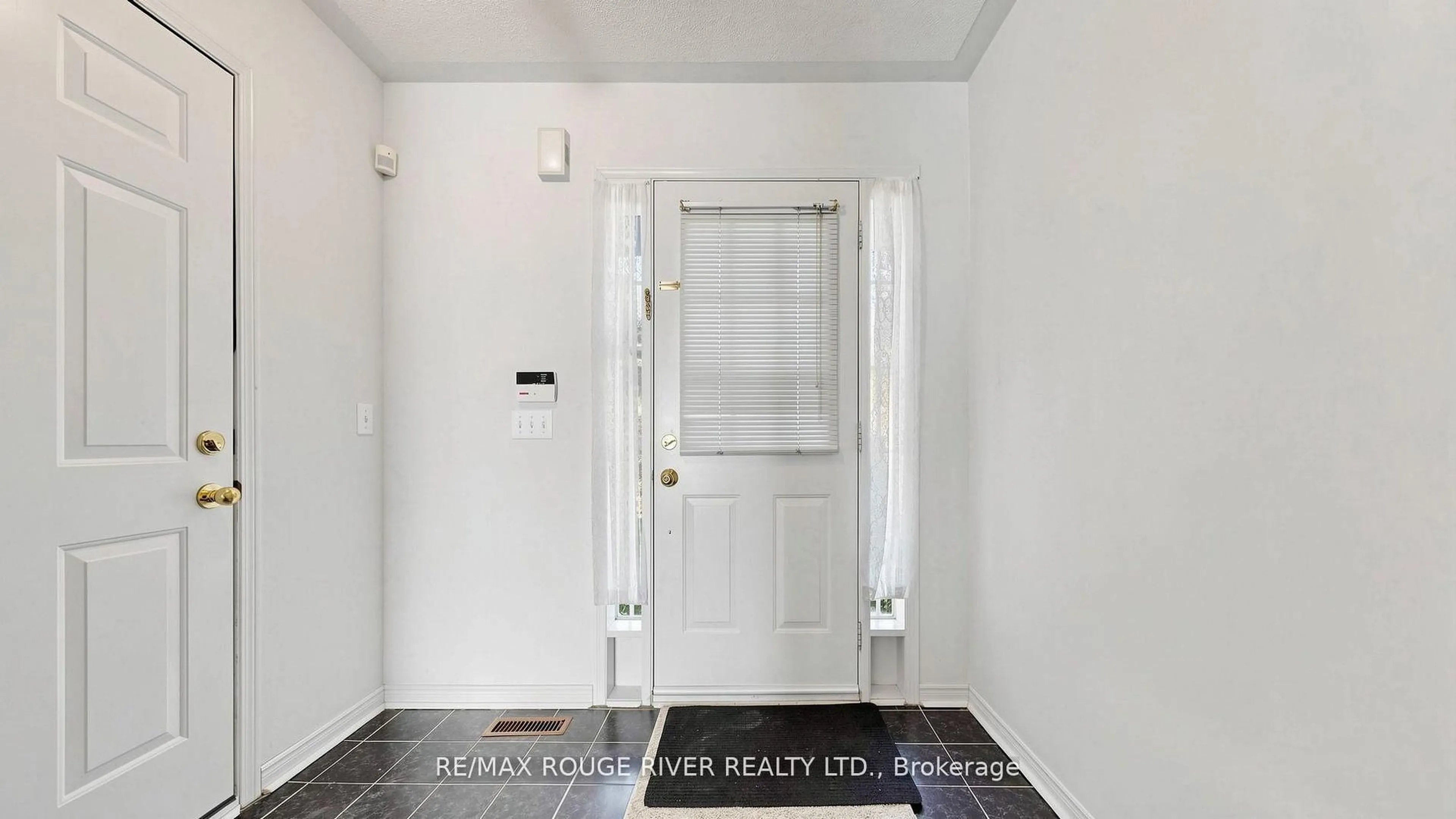 Indoor entryway for 4 Trowell Lane, Ajax Ontario L1Z 1K4