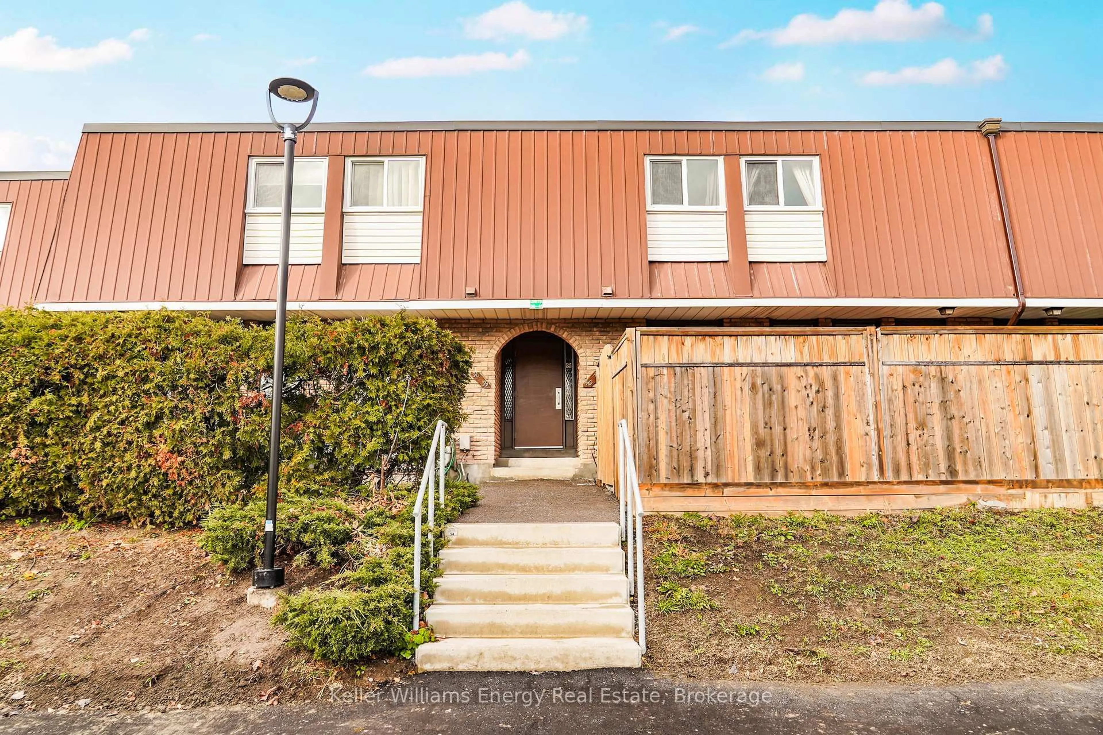 Unknown for 1333 Mary St #39, Oshawa Ontario L1G 6Z3