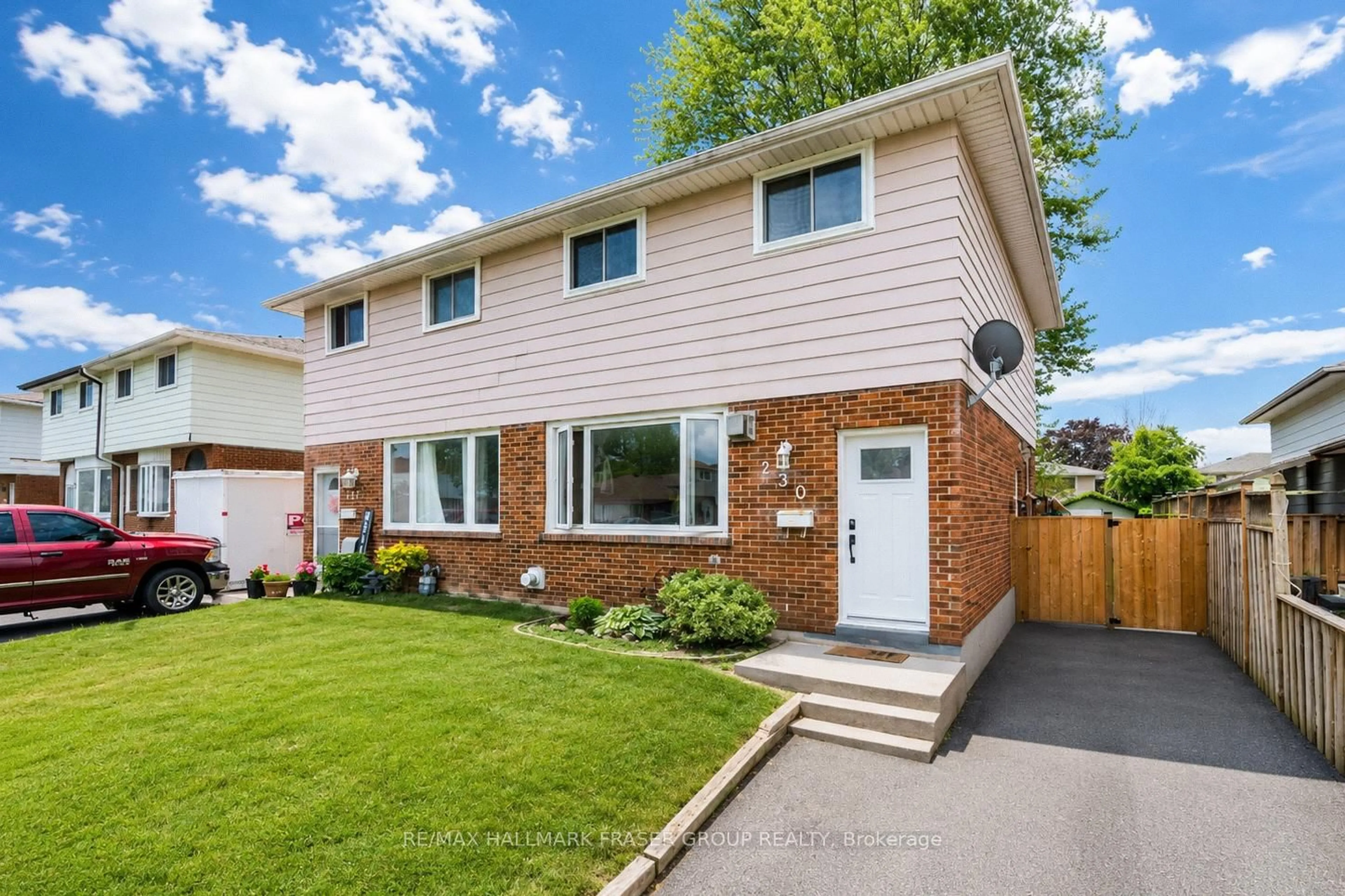 Home with vinyl exterior material, street for 230 Kinmount Cres, Oshawa Ontario L1J 3T7